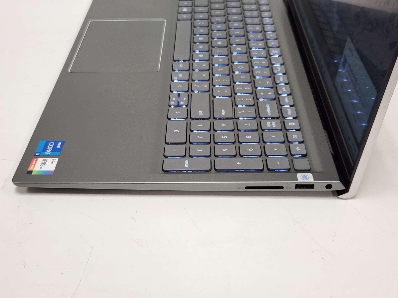 Dell Inspiron 15 5510 i5-11320H 3.20Ghz 8GB RAM 512GB SSD WIN 11 PRO + AC
