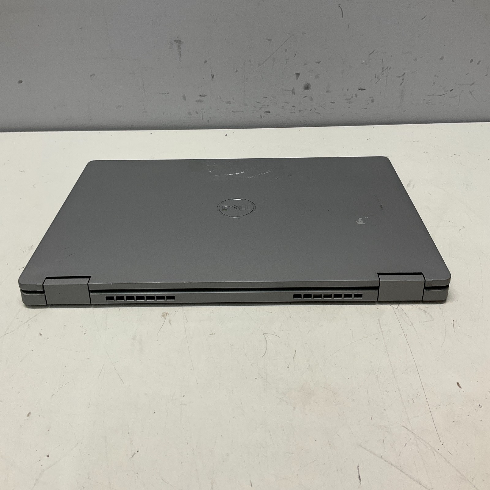 Dell Latitude 3310 2-in-1 Intel i5-8265U 1.60GHz 4GB RAM 480GB SSD Windows 11