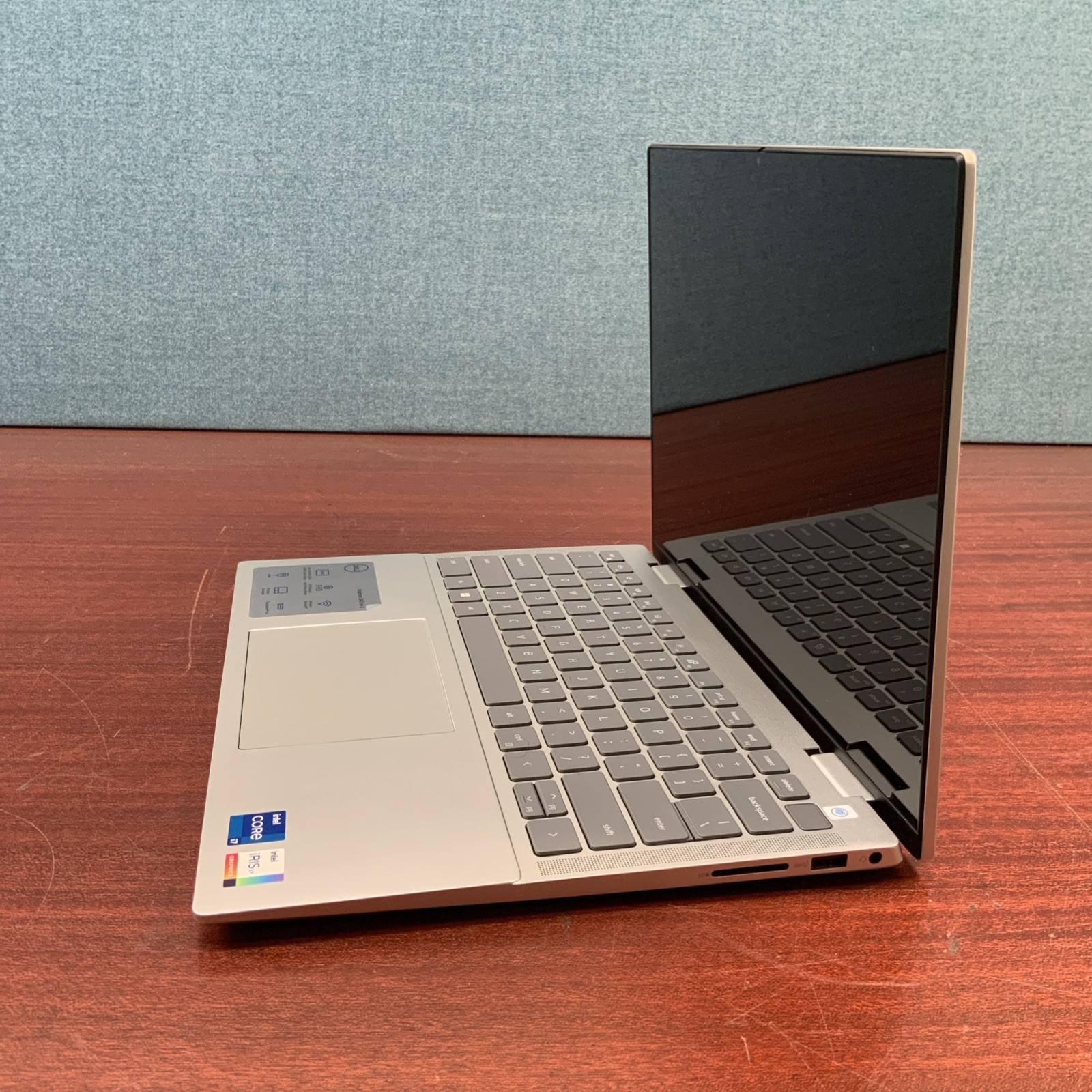 Dell Inspiron 14 7430 2-in-1 Intel i7-1355U 16GB RAM 1024 GB SSD Win 11 Pro