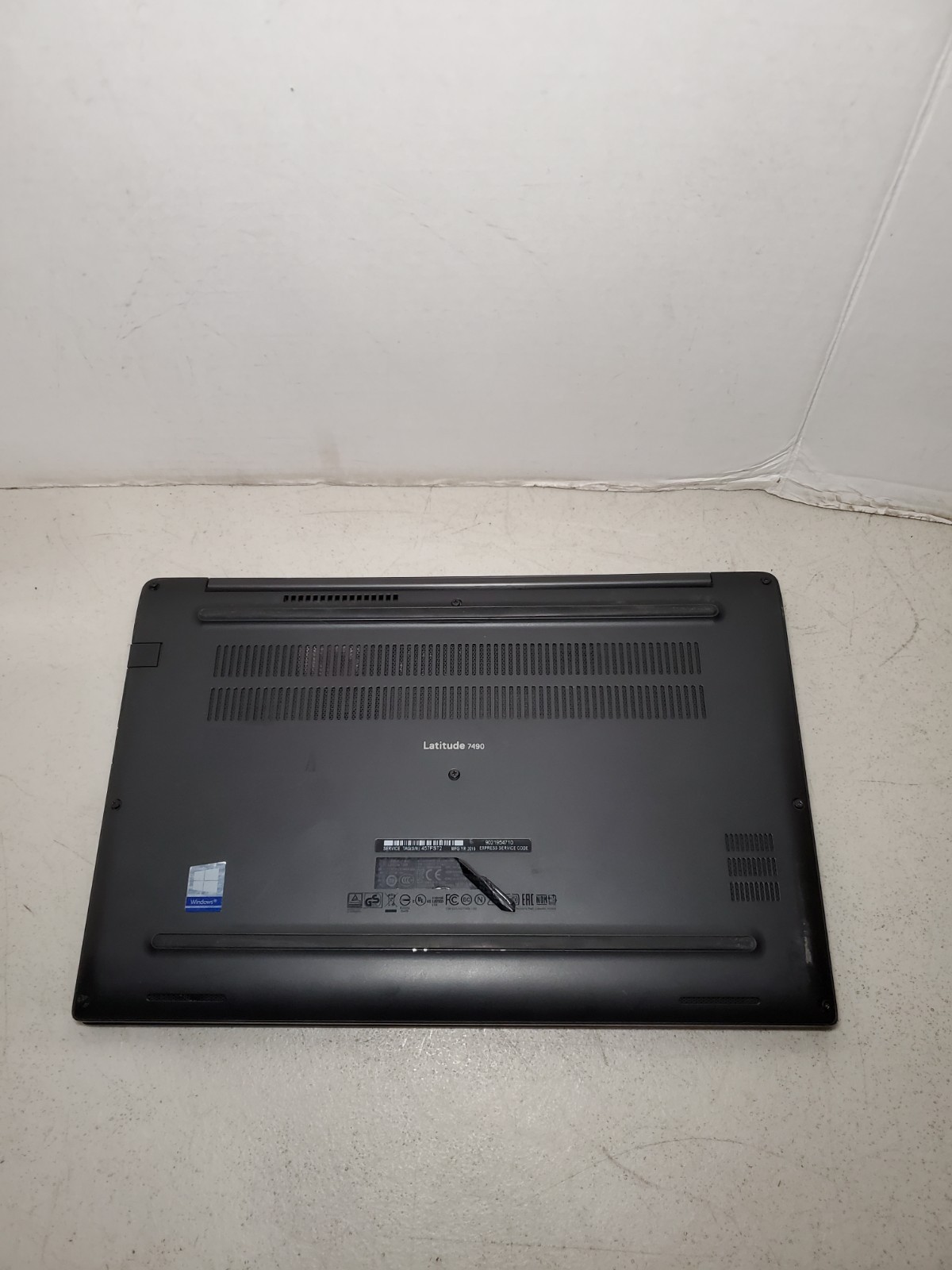 Dell Latitude 7490 14″ i5-8250U 1.60GHz 8GB RAM No SSD/OS/BATTERY! READ! #69