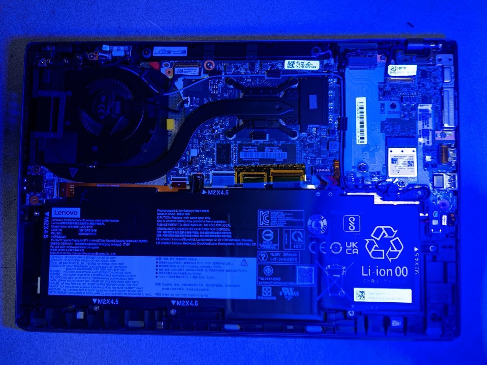 LENOVO THINKPAD T14S GEN2 RYZEN 7 PRO 5850U @ 1.9GHz, 16GB RAM, NO HDD/OS