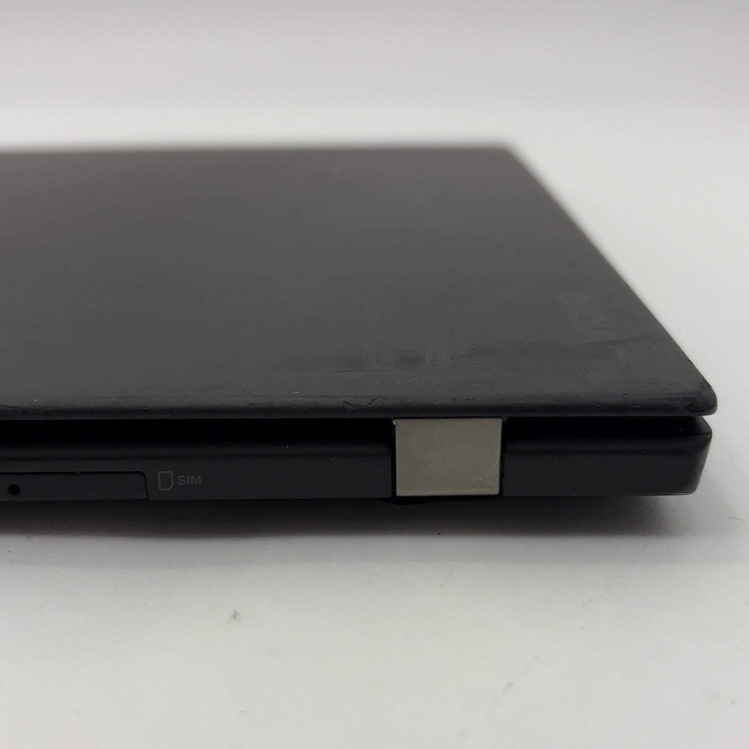 Broken Lenovo ThinkPad X1 Carbon Gen 5 20HR000DUS 14″ i5-7300U 8GB RAM 256GB Bad