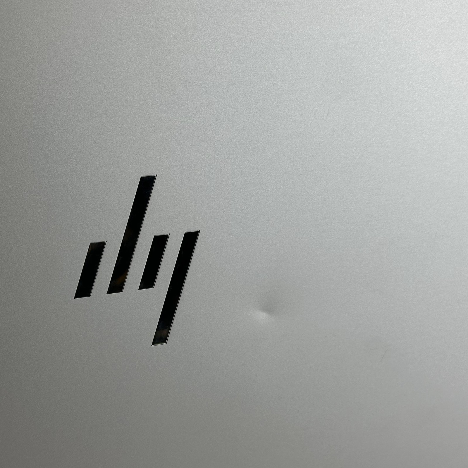 HP ZBook Fury 16 G11 FHD+ 2.1 GHz i7-13850HX 32GB 1TB SSD RTX 2000 Ada Good