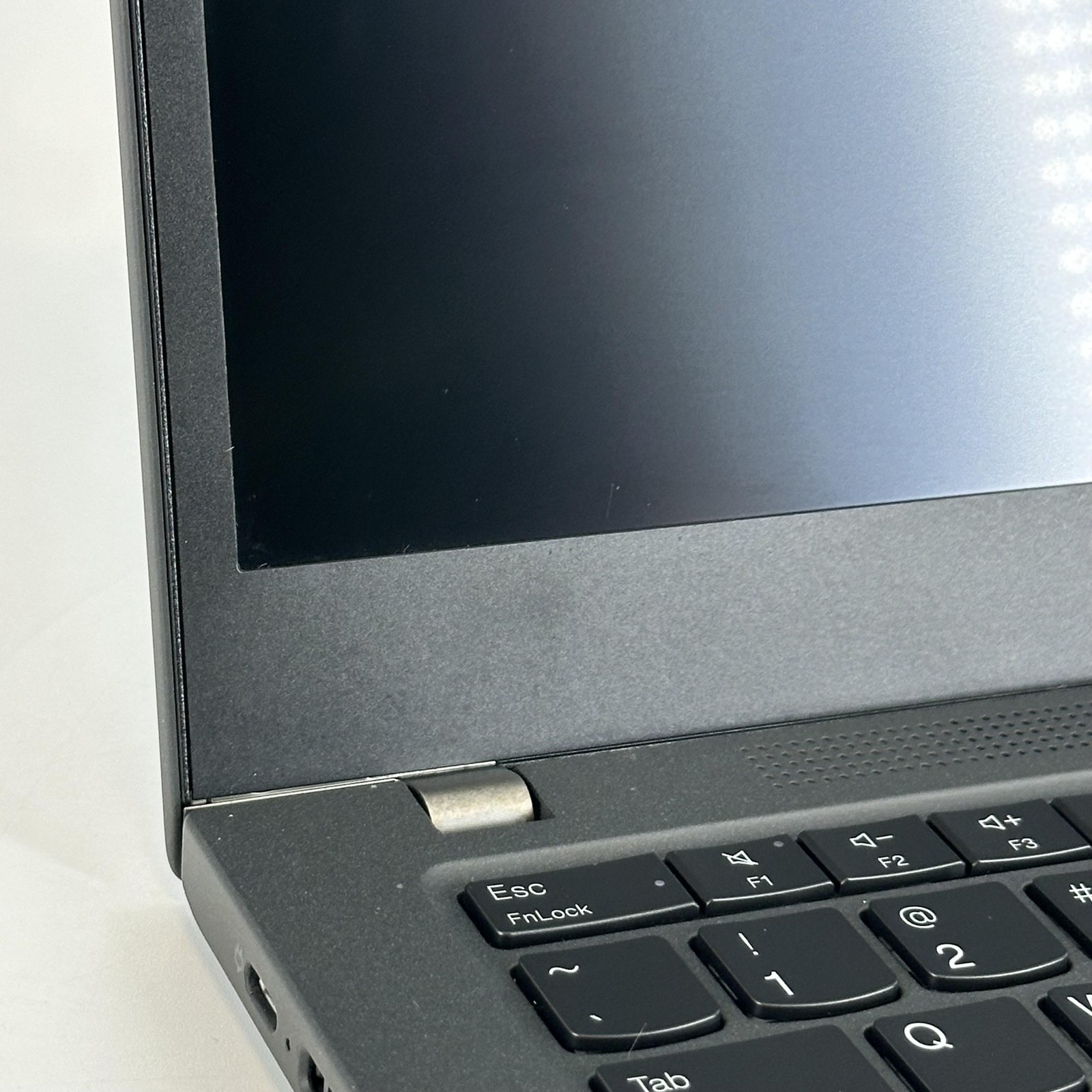 Lenovo ThinkPad T14s Gen 2 Black FHD 2.4 GHz Ryzen 5 PRO 5650U 8GB 256GB SSD