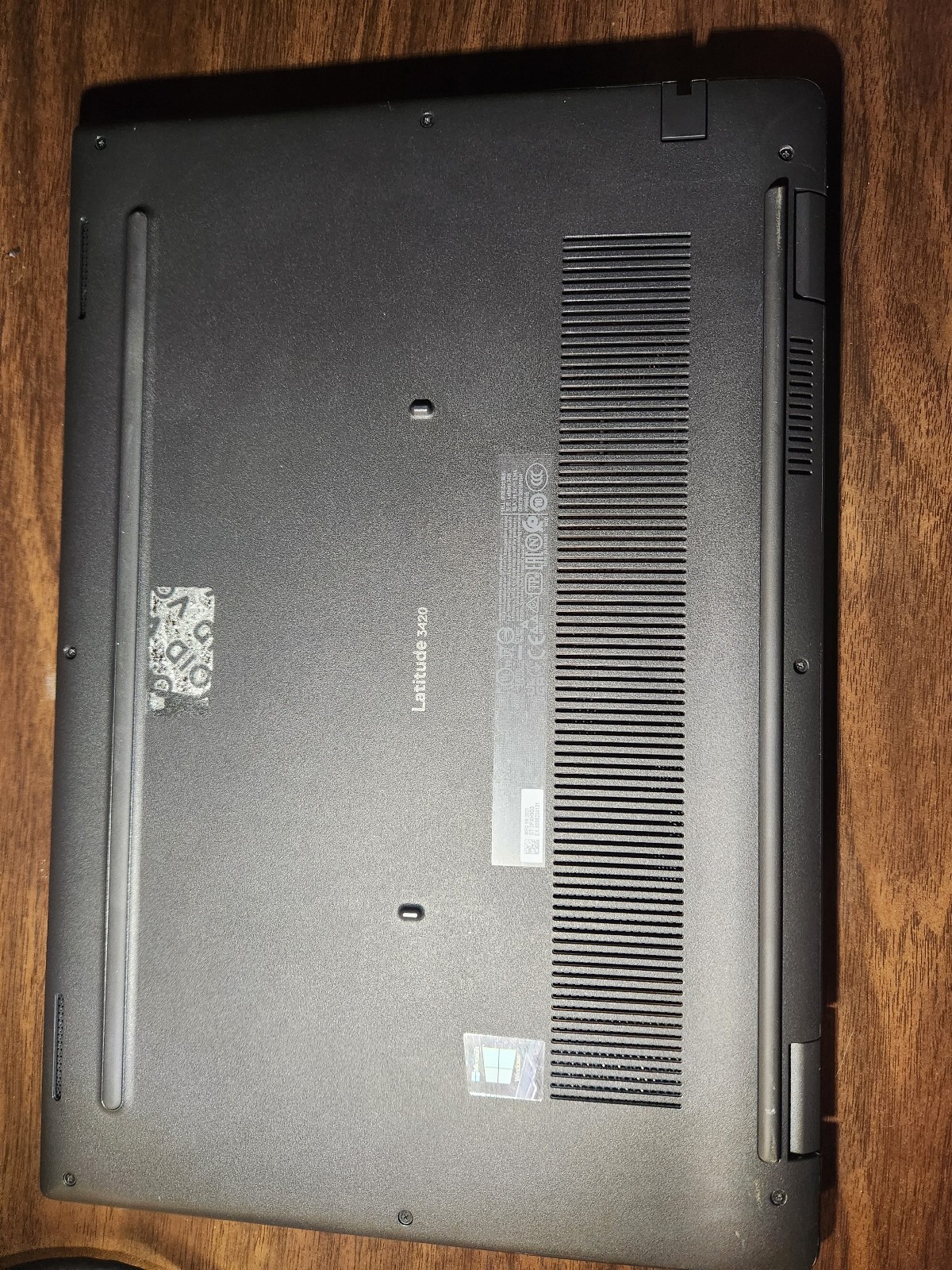 Dell Latitude 3420 14″ i5-1135G7 2.4GHz 32GB RAM 1 TB SSD Linux Zorin OS