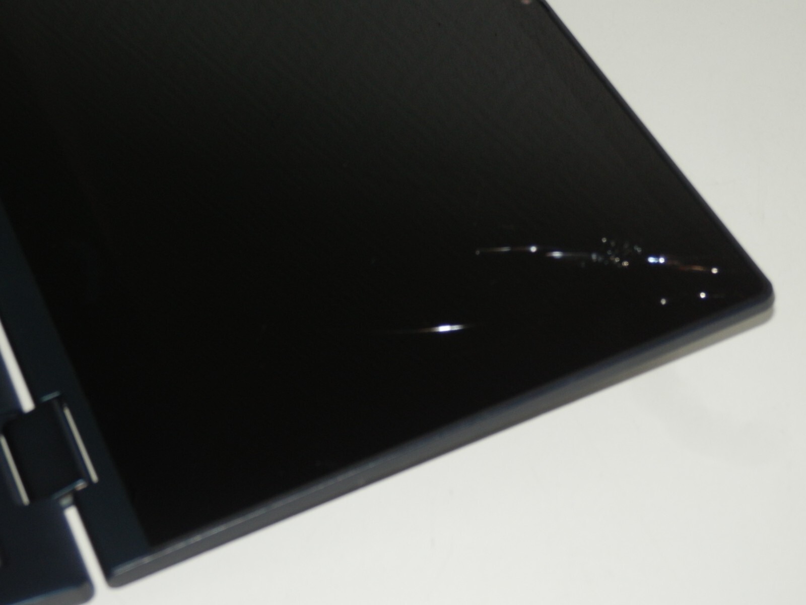 Lenovo IP Flex 3 11IGL05, Intel Celeron N4020, 4GB Ram, ohne SSD, 11,6″ Zoll HD