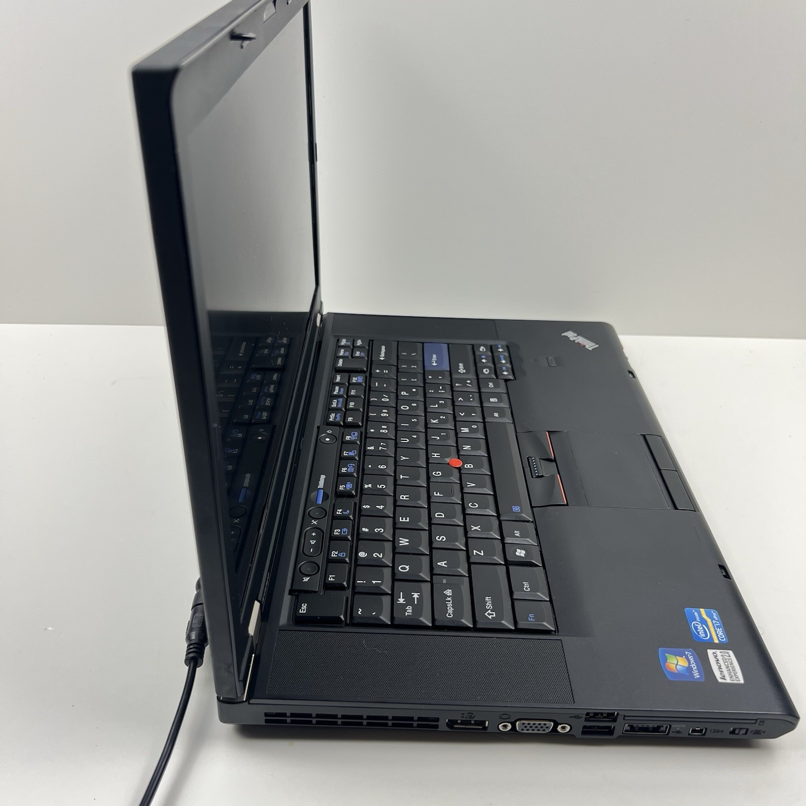 Lenovo ThinkPad T520 Intel i7-2640M 8GB 320GB HDD Linux Mint OS w/ Charger|ELP99