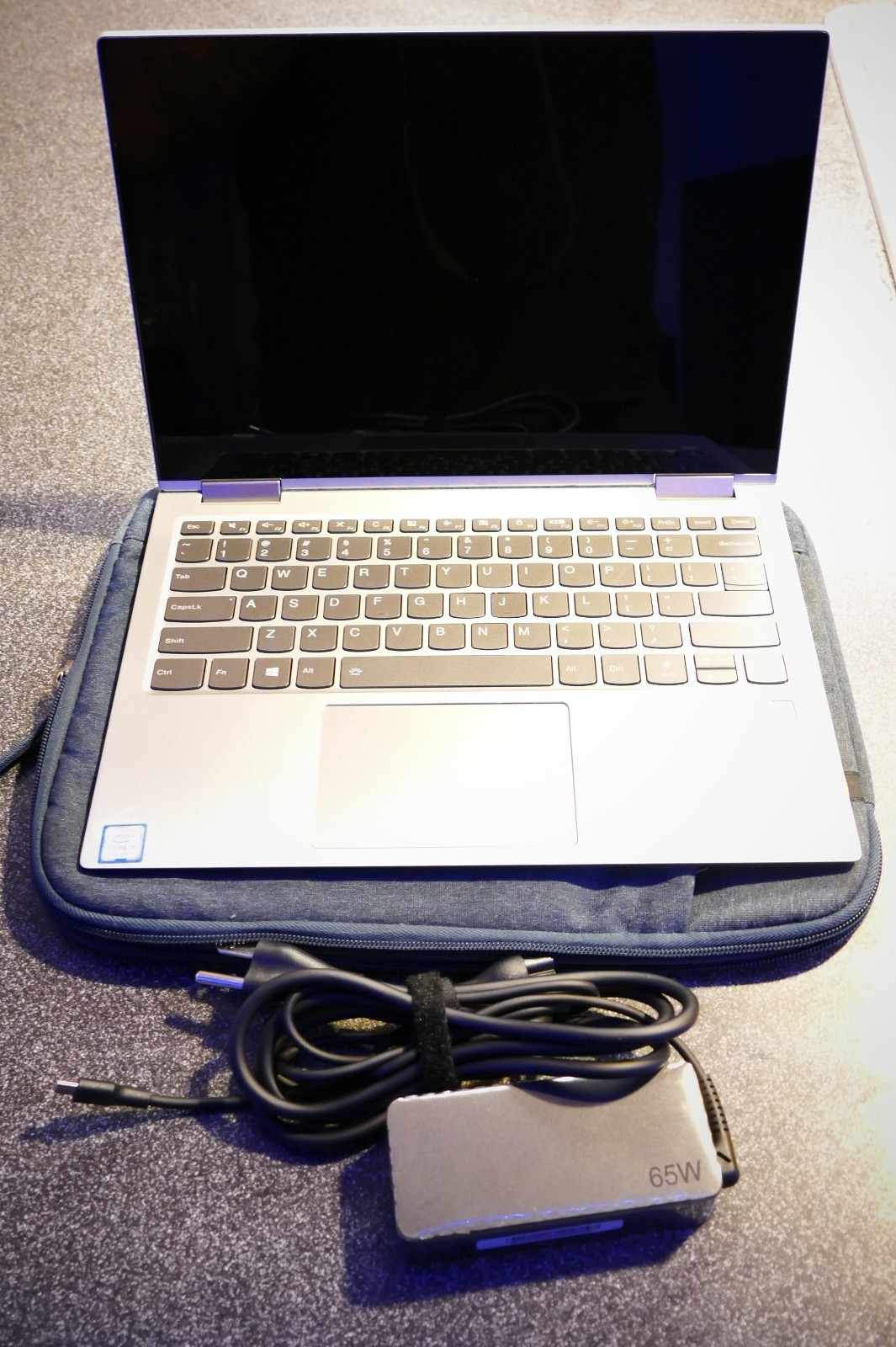 Lenovo Yoga 730 13.3 inch (256GB, Intel Core i5-8250U, 1.6GHz, 8GB) Laptop -…
