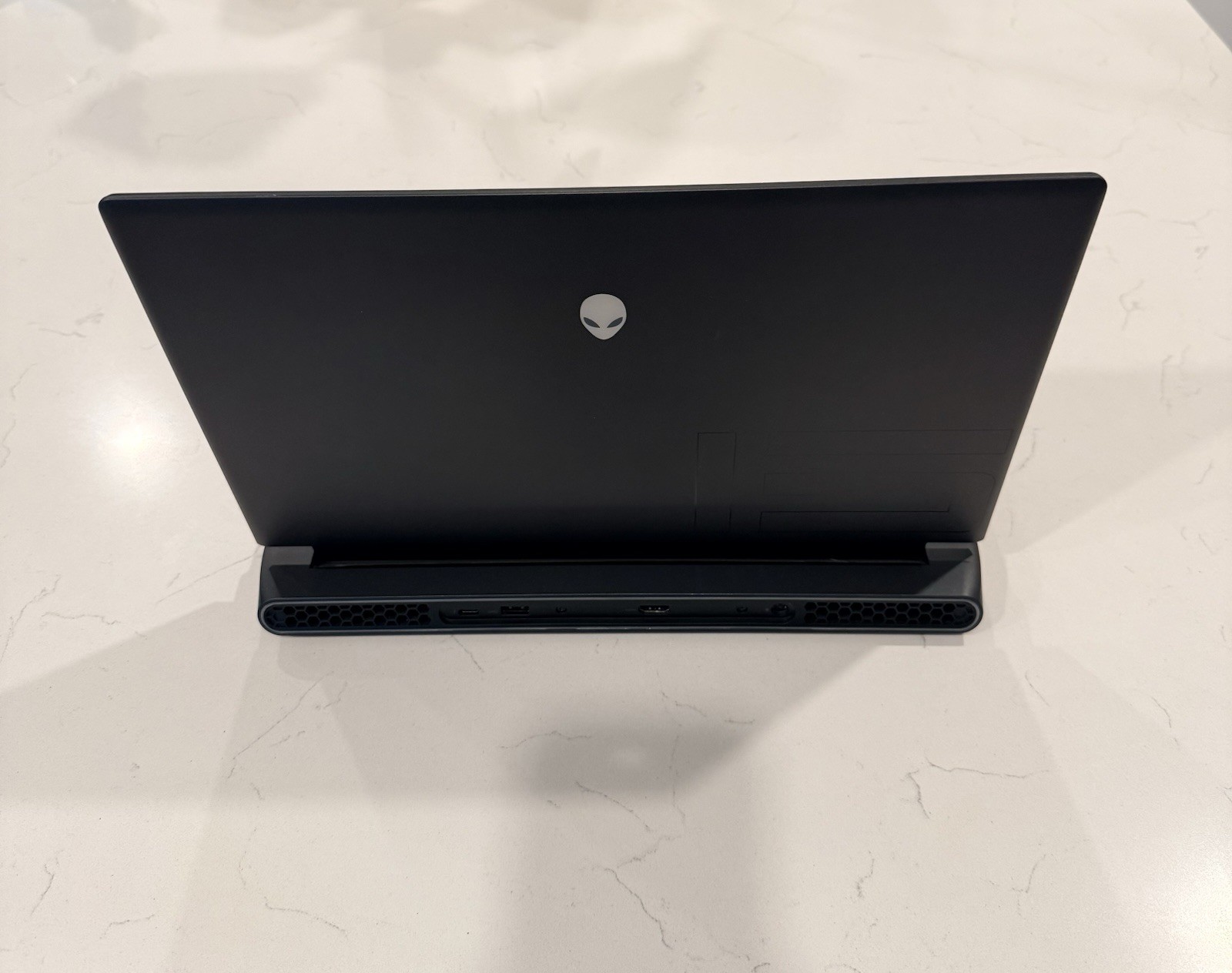 Alienware Gaming Laptop M15 R7 15.6″ QHD, i7-12700H, RTX 3060, 240Hz, 16GB RAM