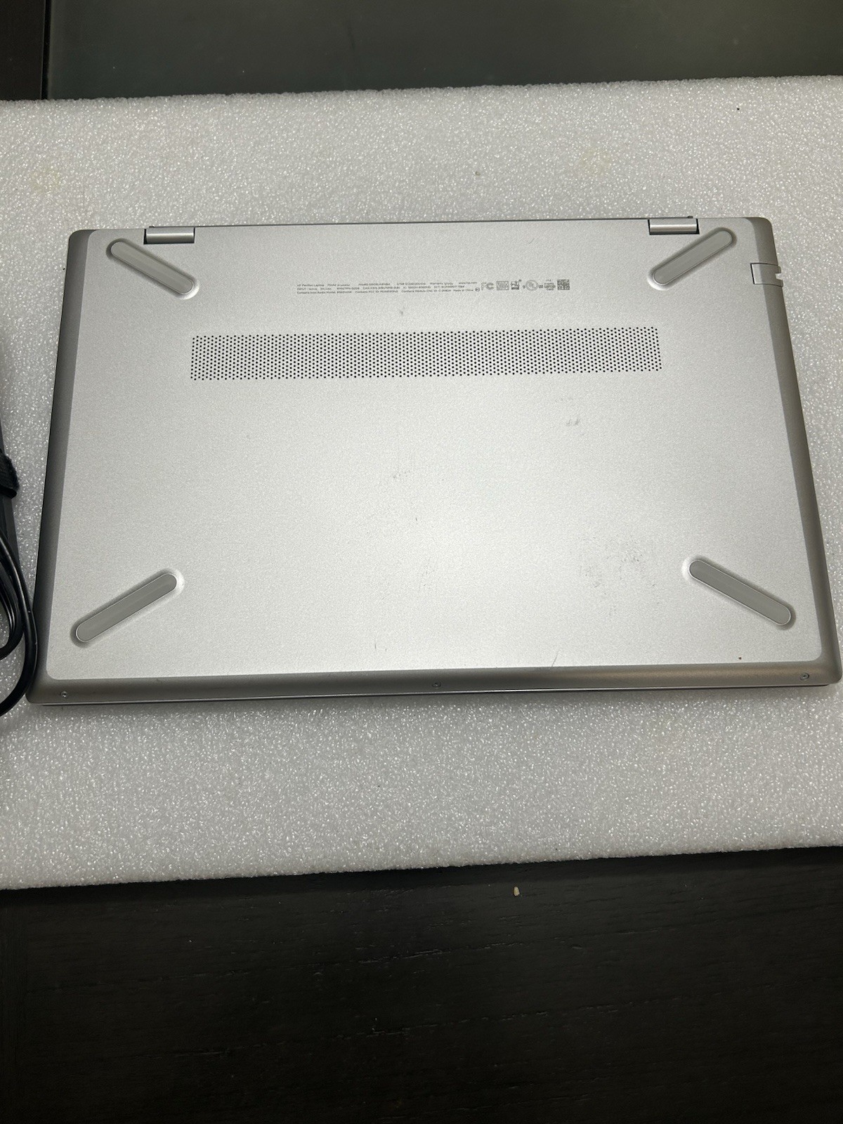 HP PAVILION 15-CS1063CL | CORE i5-8265U | 1 TB | 8GB | W/ POWER ADAPTER