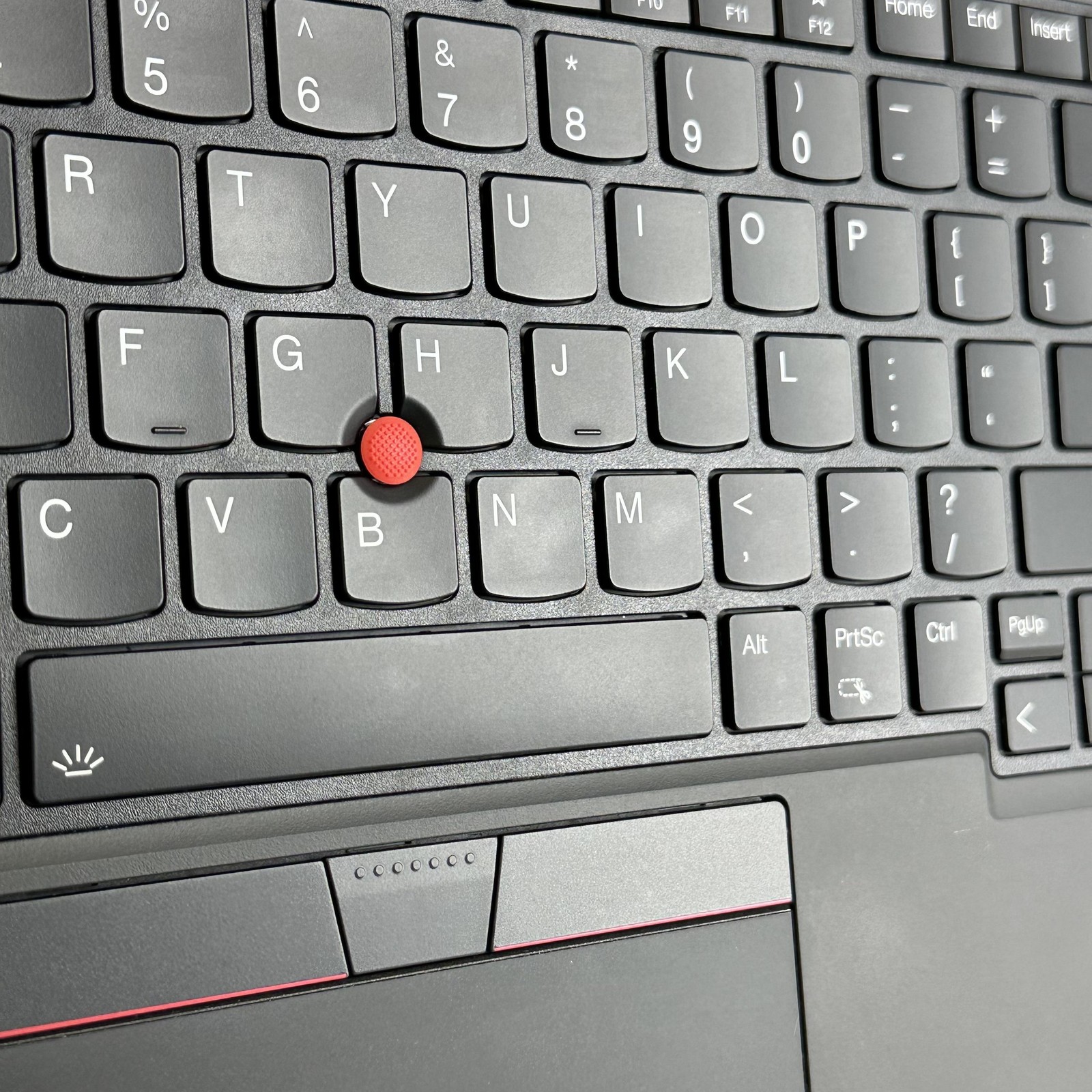 Lenovo ThinkPad T16 Gen 2 Black FHD+ 1.7 GHz i7-1355U 16GB 512GB SSD Yellow Hue