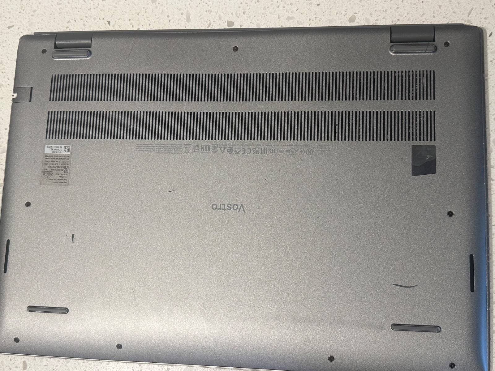 dell vostro 5620 laptop – intel i5 12th Gen