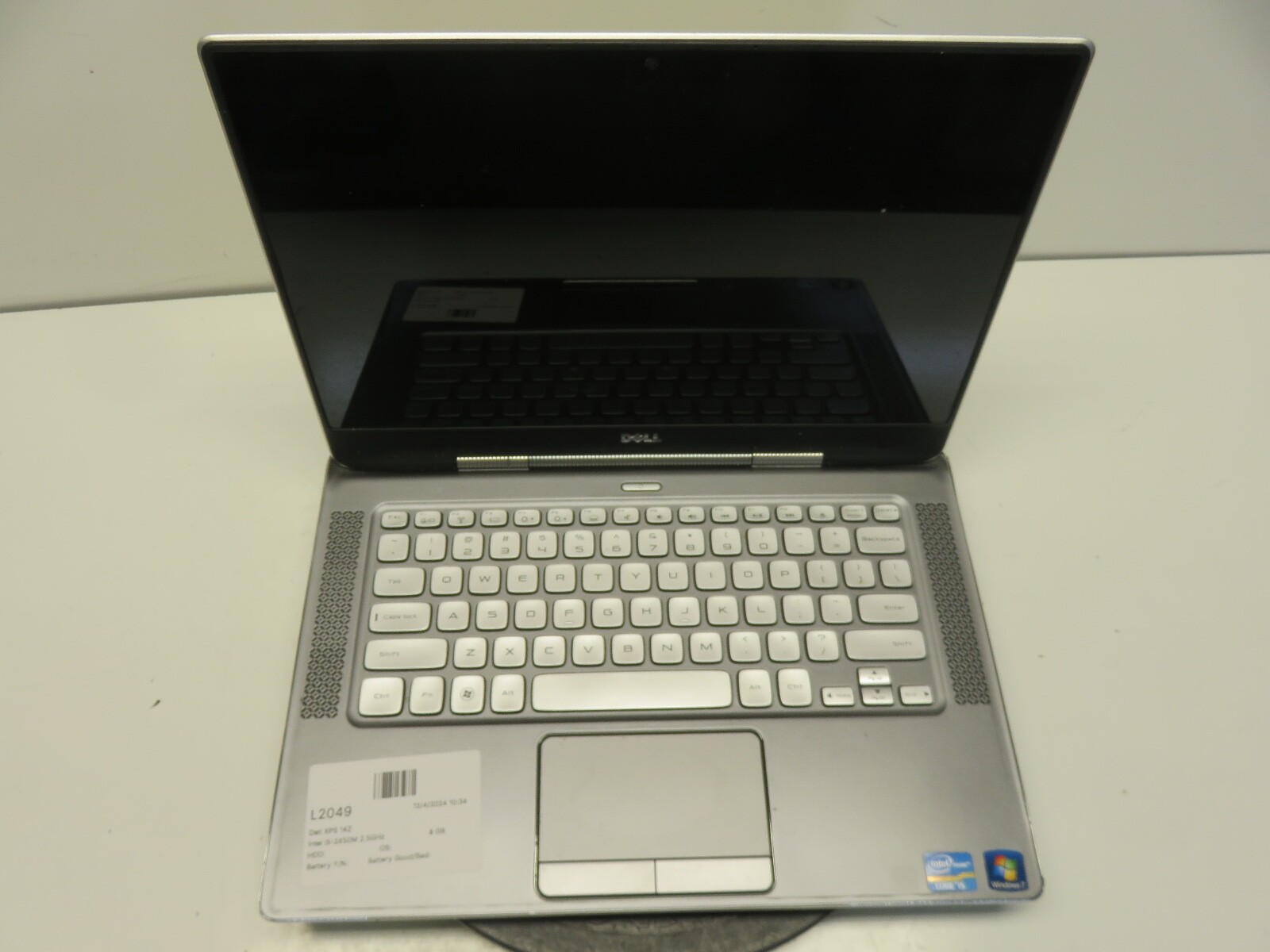 Dell XPS 14Z Intel i5-2450M 2.5GHz 8 GB NO HDD No Batt