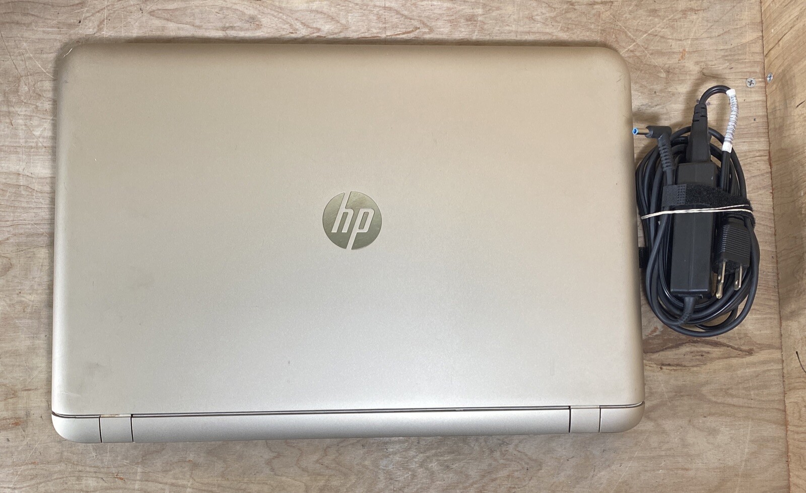 HP Pavilion 17-g199cy AMD A4-6210 R3@1.80GHz | 6GB | 256GB SSD | W10H | BAD BATT