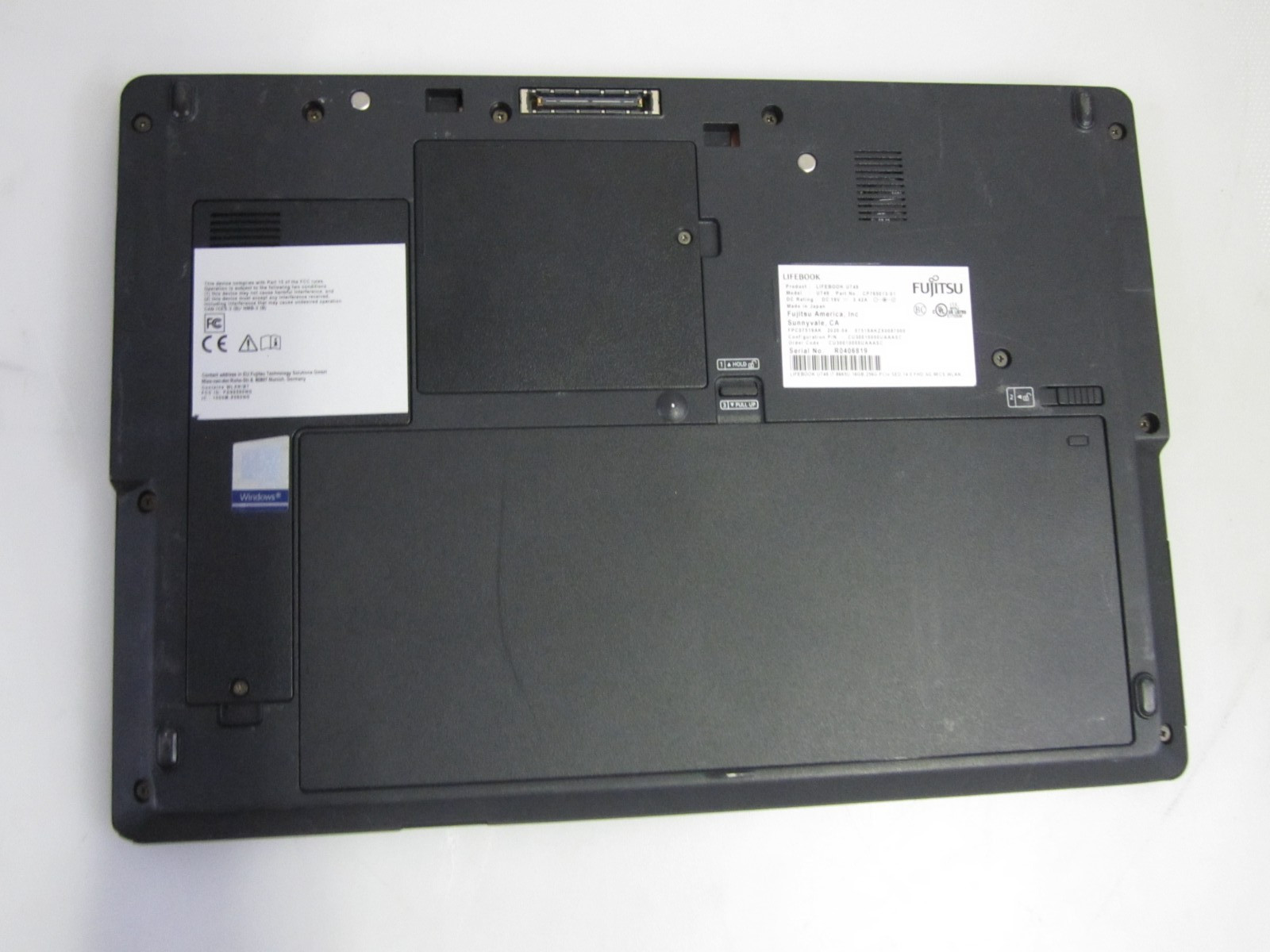 Fujitsu LifeBook U749 i7-8665U 1.90GHz 240 M2SSD UBUNTU Laptop [NO RAM]