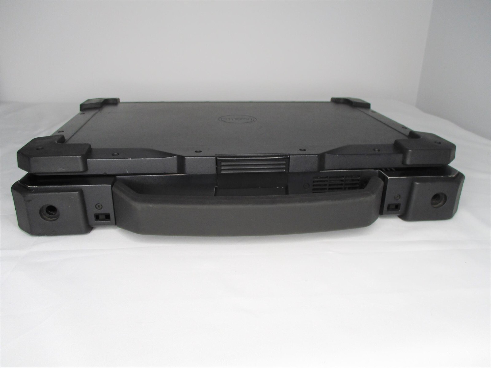 Dell Latitude 14 Rugged Extreme 7414 HD TouchScreen i5-6300U 8GB 512GB DVDR READ