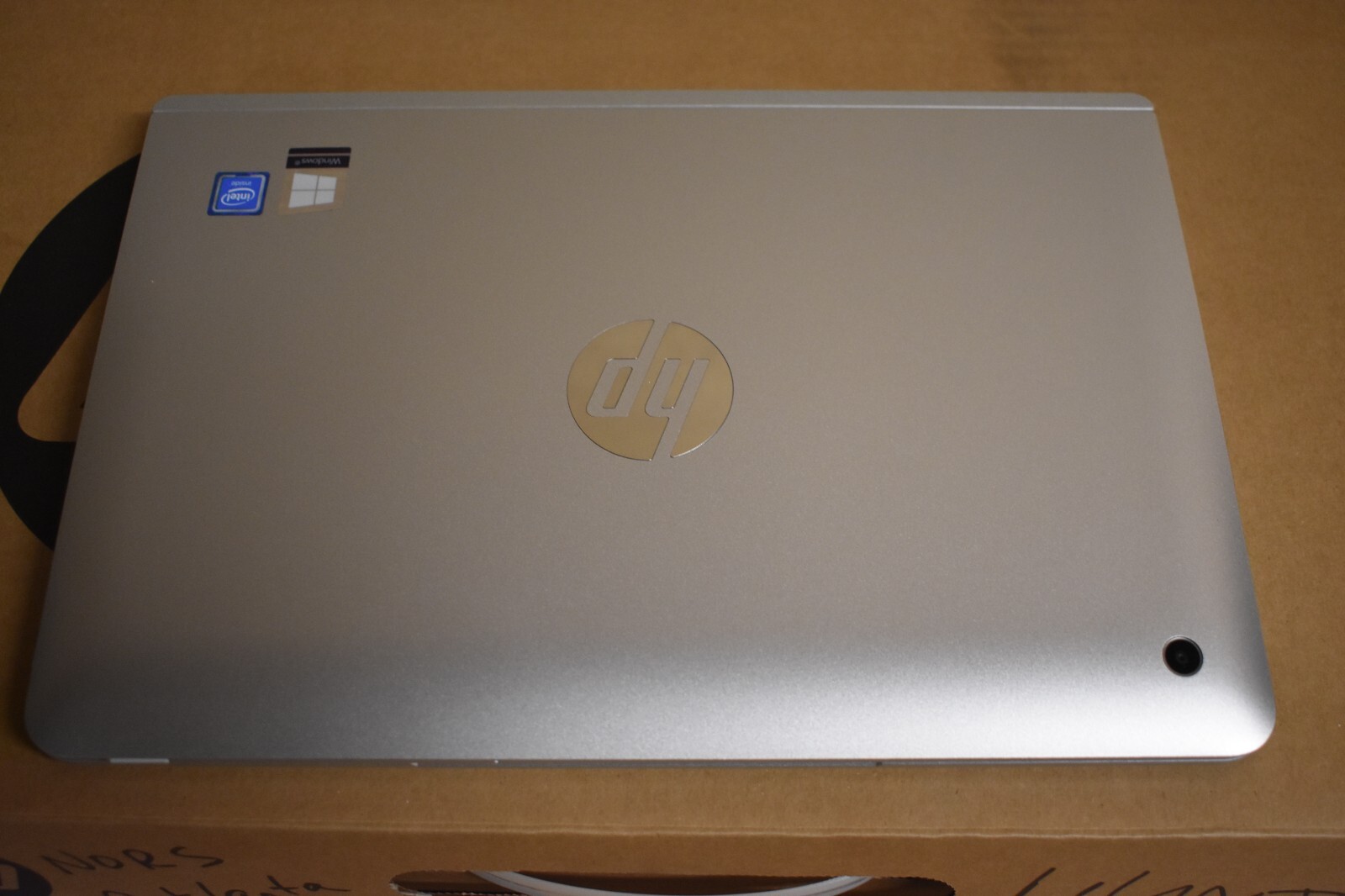 HP x2 210 G2 10.1″ Atom X5-Z8350 @ 1.44GHz 4GB Laptop