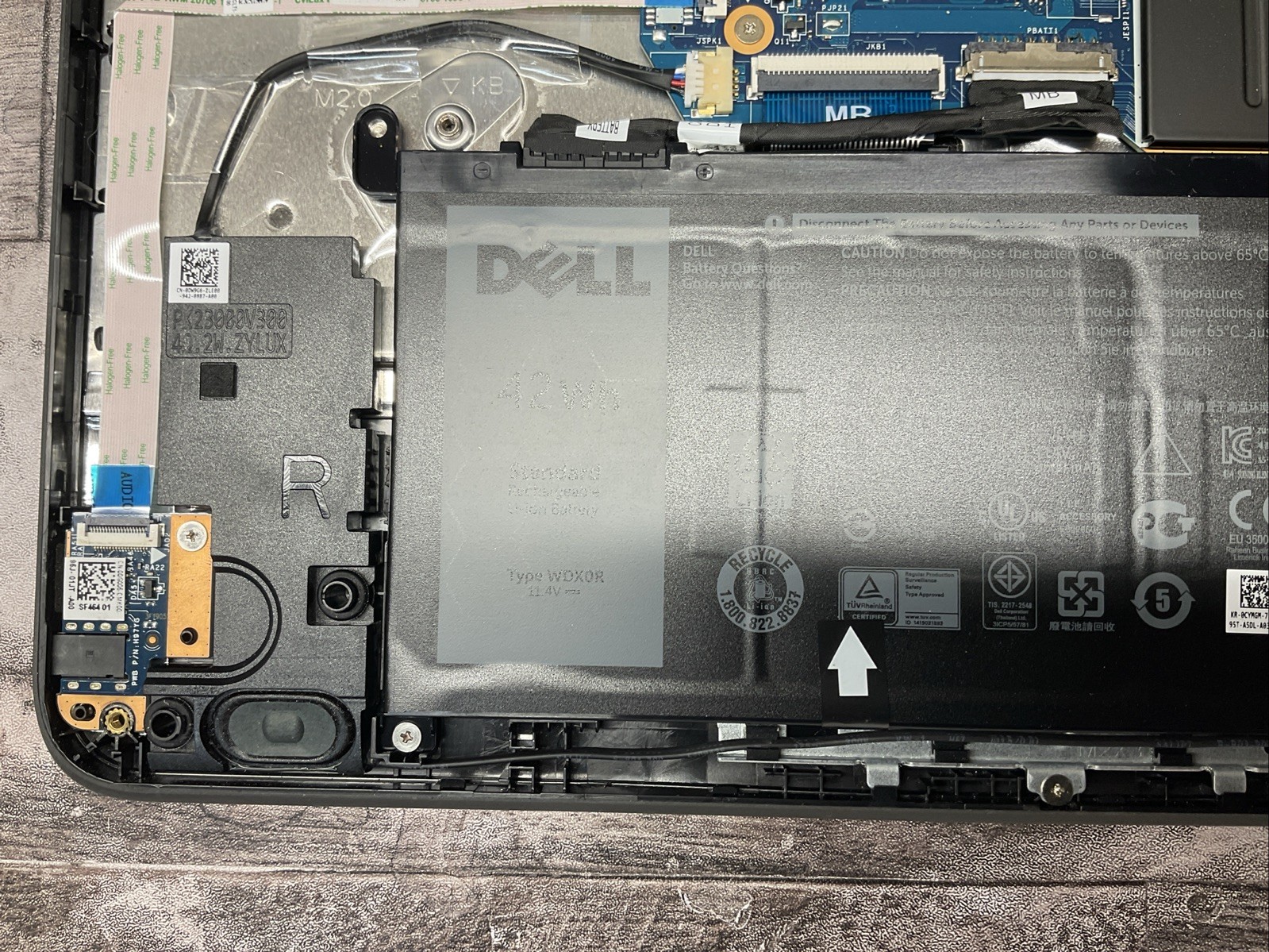 Dell Latitude 3190 / Windows 11 Pro / 64GB Storage / BIOS Unlocked / C5