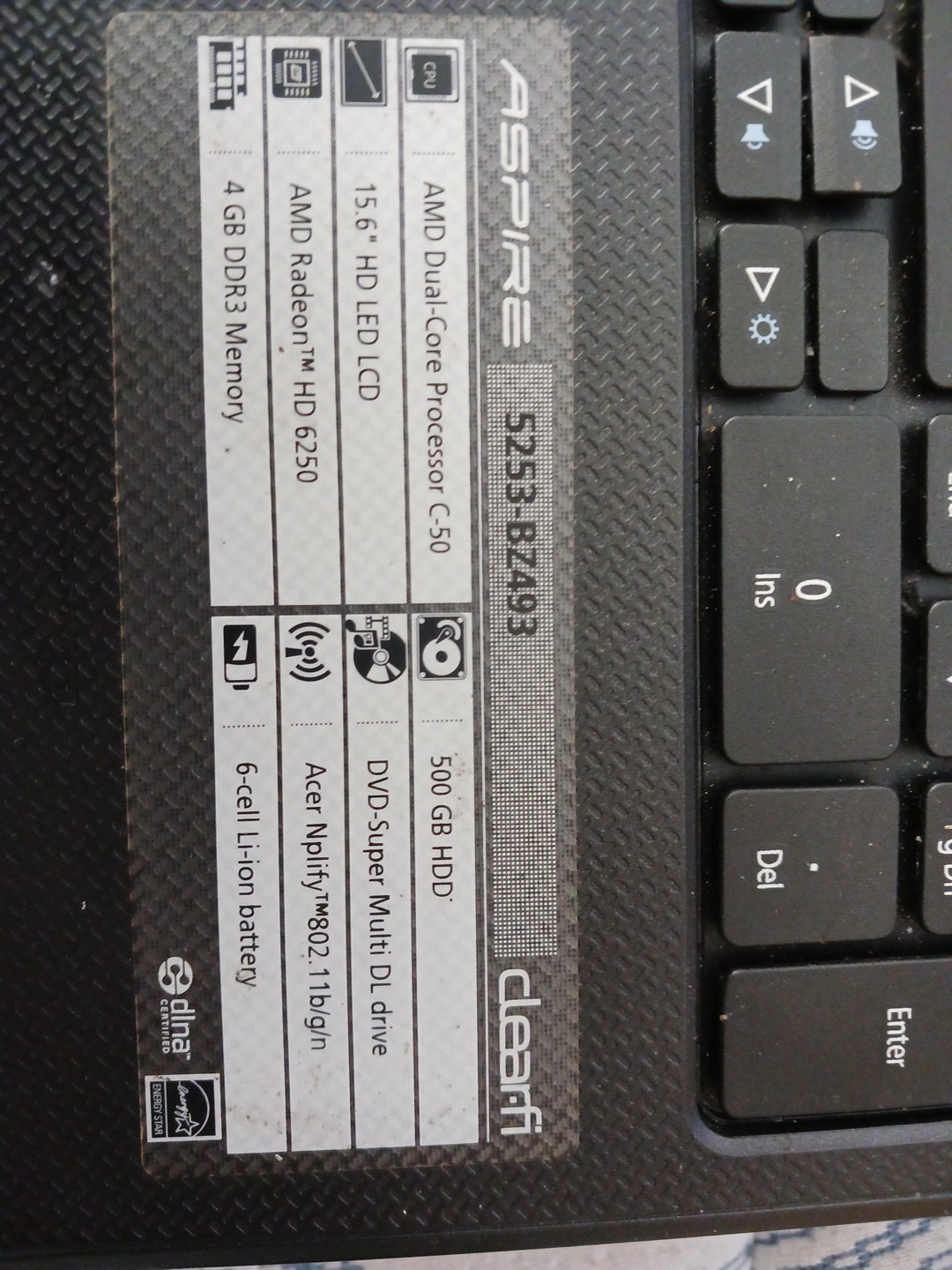 Acer Aspire 5253-BZ493 Laptop AMD C-50 1.0 GHz 4GB RAM 500GB HDD Window 10H
