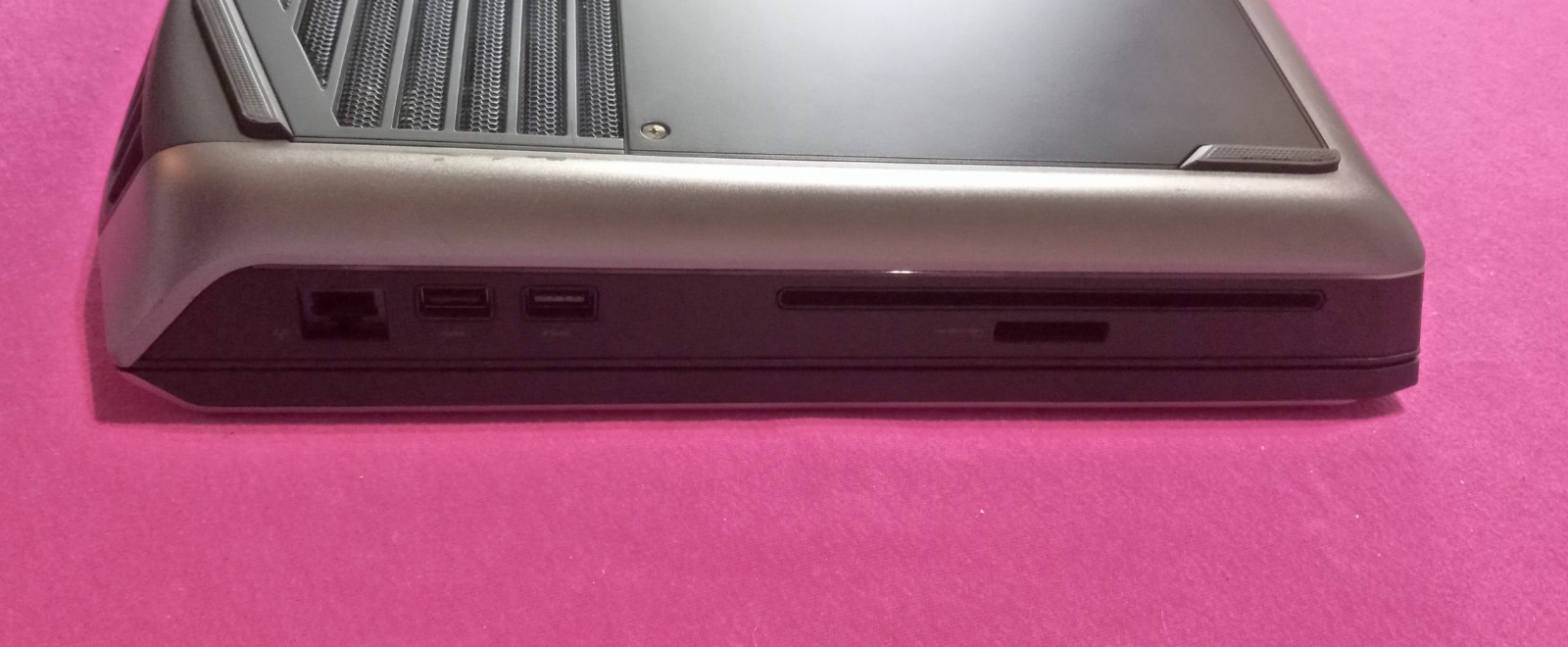 Dell Alienware 18 laptop I7-4900mq 2.8-4Ghz 32GB 512GB SSD NVIDIA “P5000” AX210