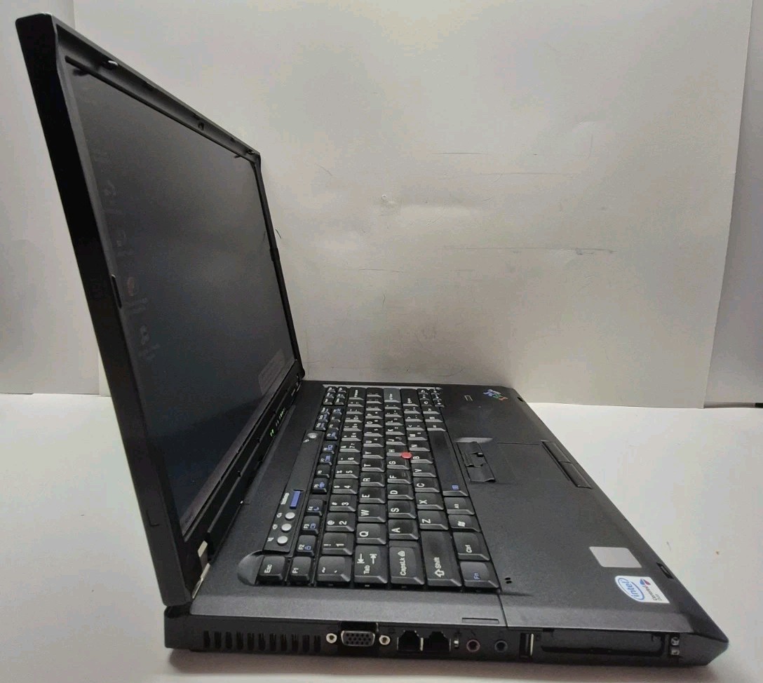 IBM ThinkPad T60 2.5GB/60GB/DVD/Intel T2400 @1.83GHz/Windows XP Laptop Bundle A2