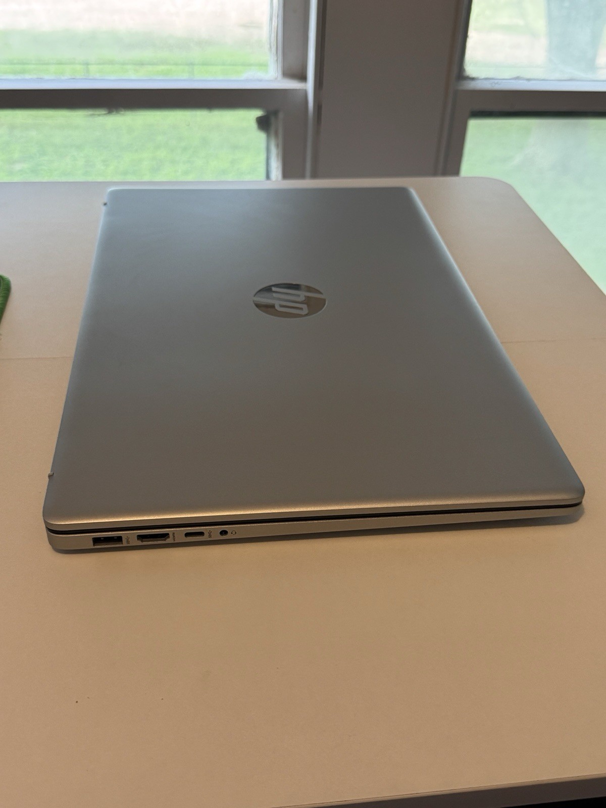HP 17-cn3003dx 17.3″ Intel i3-N305 1.8GHz 8GB RAM 256GB SSD PRE OWNED