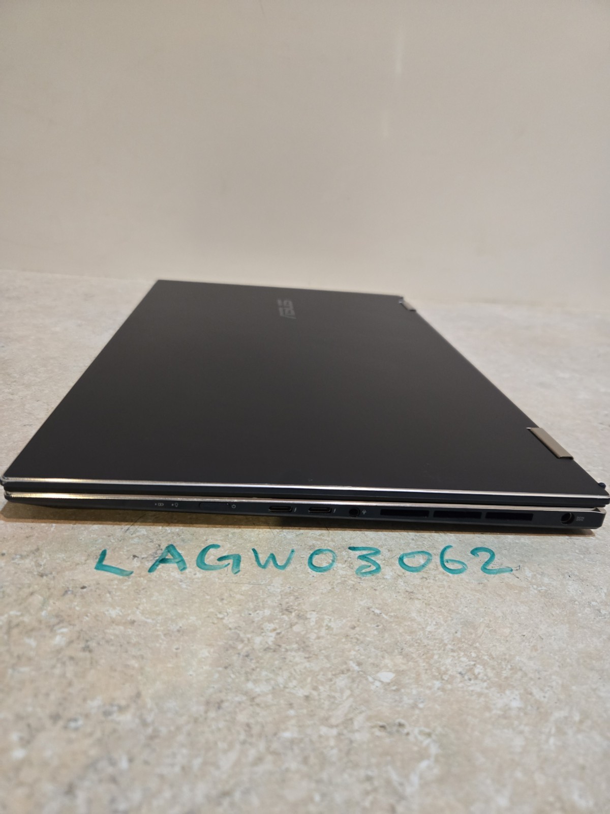 Asus Zenbook 15.4″ Laptop – 512GB SSD – intel i7 – 16GB Ram – Model Q529Z