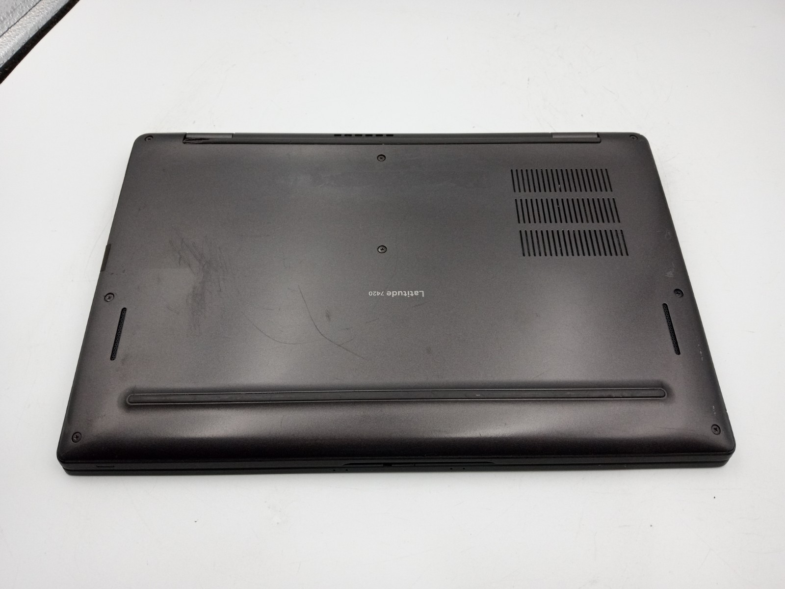 Dell Latitude 7420 14″ Laptop Intel Core i7-1185G7 16GB RAM 128GB SSD Windows 11