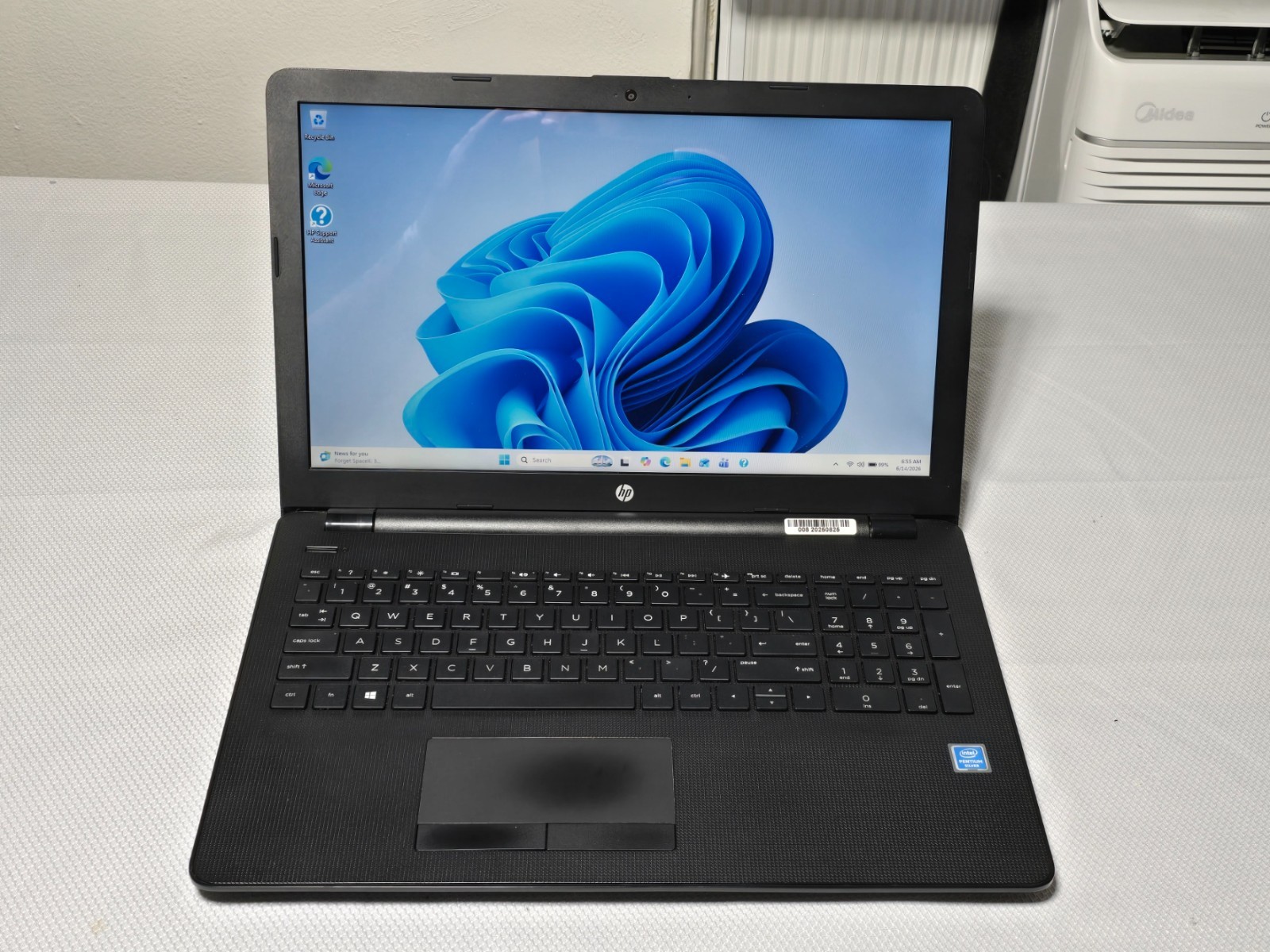 HP 15-bs2xx 15.6″ Laptop Celeron 1.1GHz