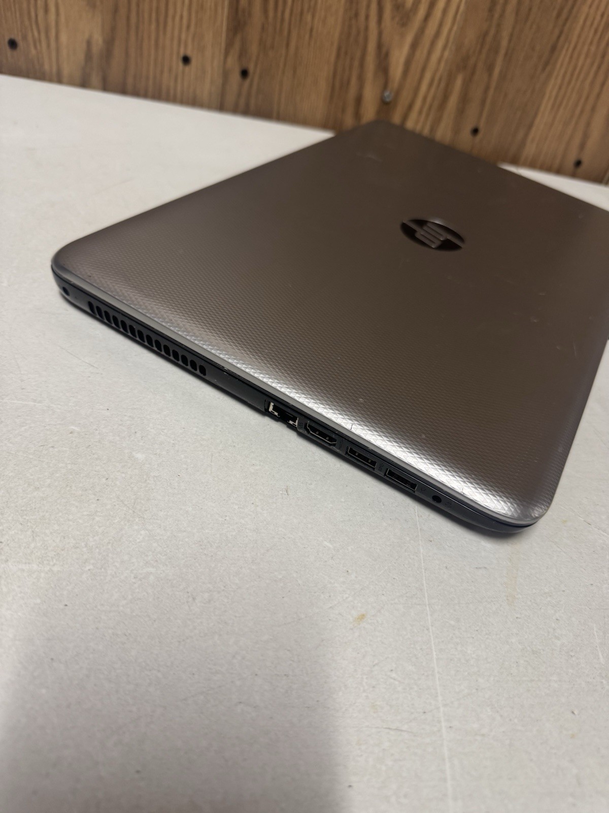 HP 15-AC163NR i3-5005U 6GB RAM 750GB HDD Touchpad Issue No Charger