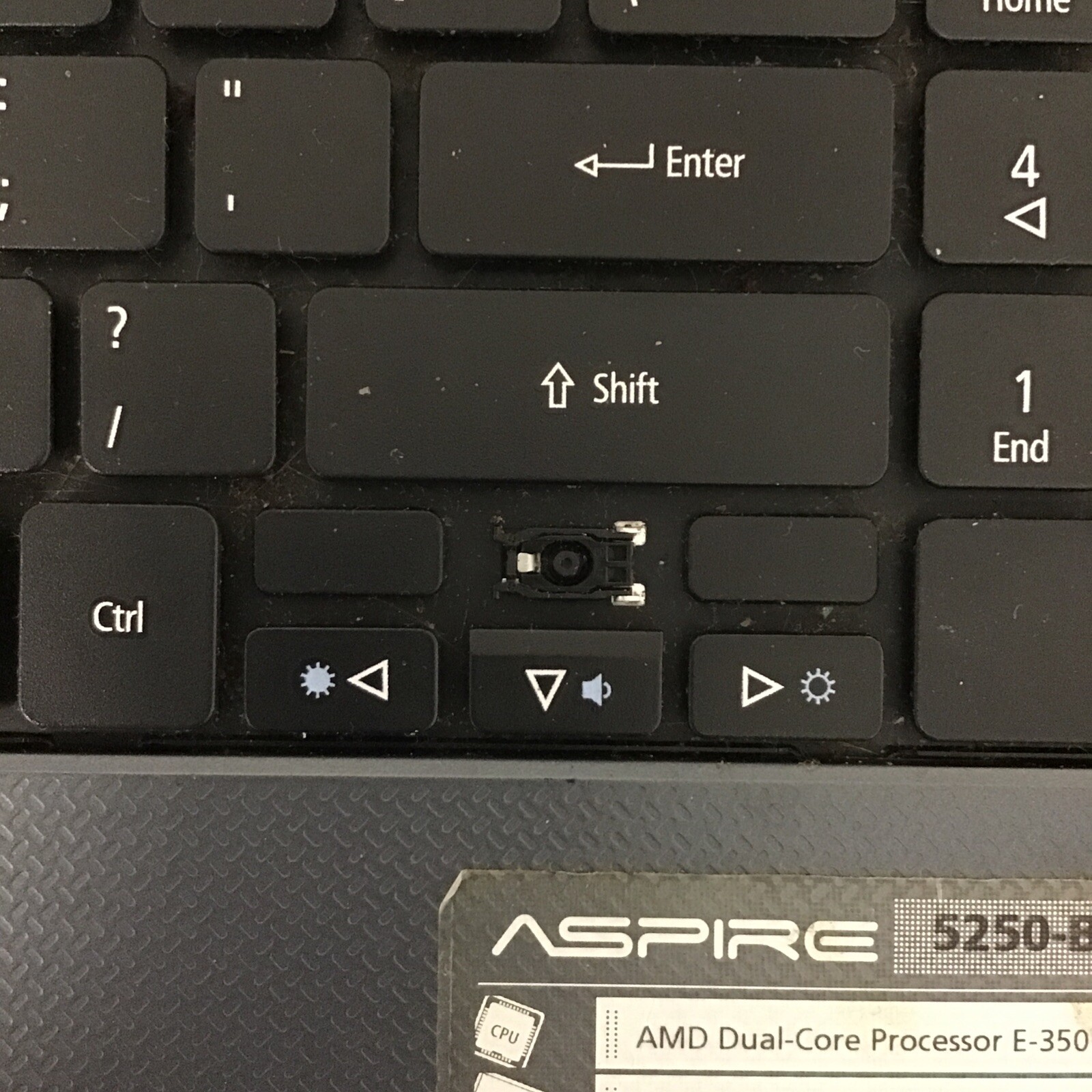 Acer 5250-B2455 – AMD E-350 – NO RAM – NO HDD – PARTS
