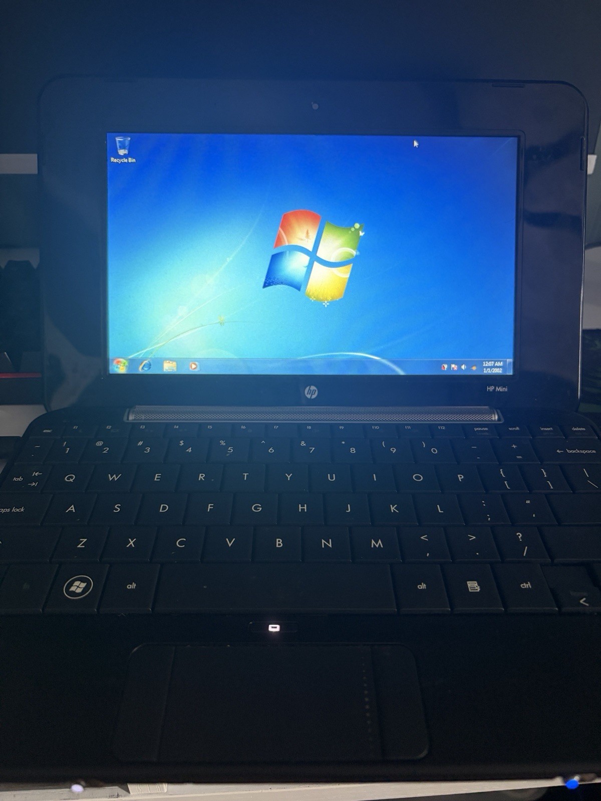 HP Mini 1116nr 10.1″ Netbook Intel Atom 1.60GHz 1GB RAM 16gb ssd Win7 w/charger