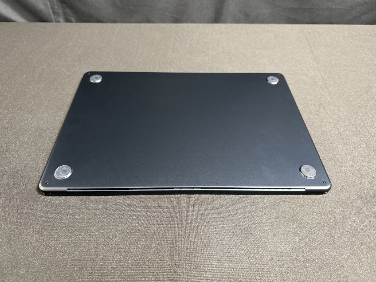 Apple | MC6L4LL/A | A3241 MacBook Air | 24Gb Memory | 512Gb Storage