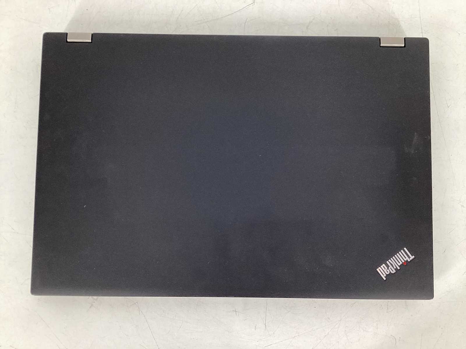 Lenovo ThinkPad P51 15.6″ (i7-7700HQ 2.8GHz Quadro M1200, 32GB, No SSD/OS) No AC