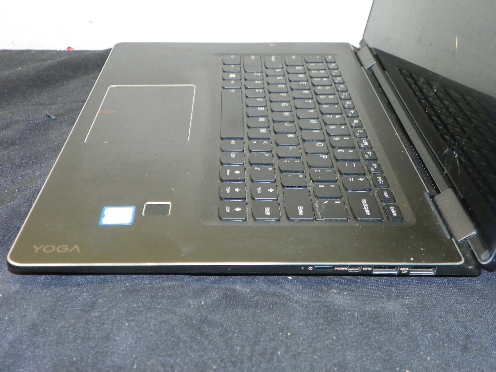 Lenovo Yoga 710 15.6 Inch 2-In-1 Touchscreen i5 For Parts – Has Screen Issue