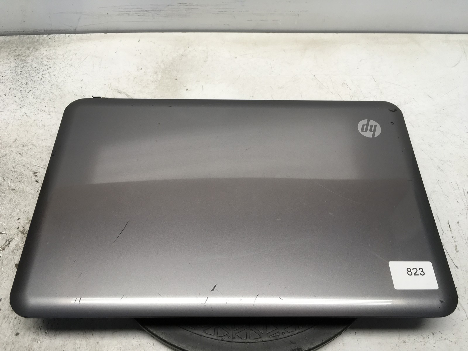 HP 2000-BF69WM AMD E-300 1300MHz 4 GB NO HDD No Batt
