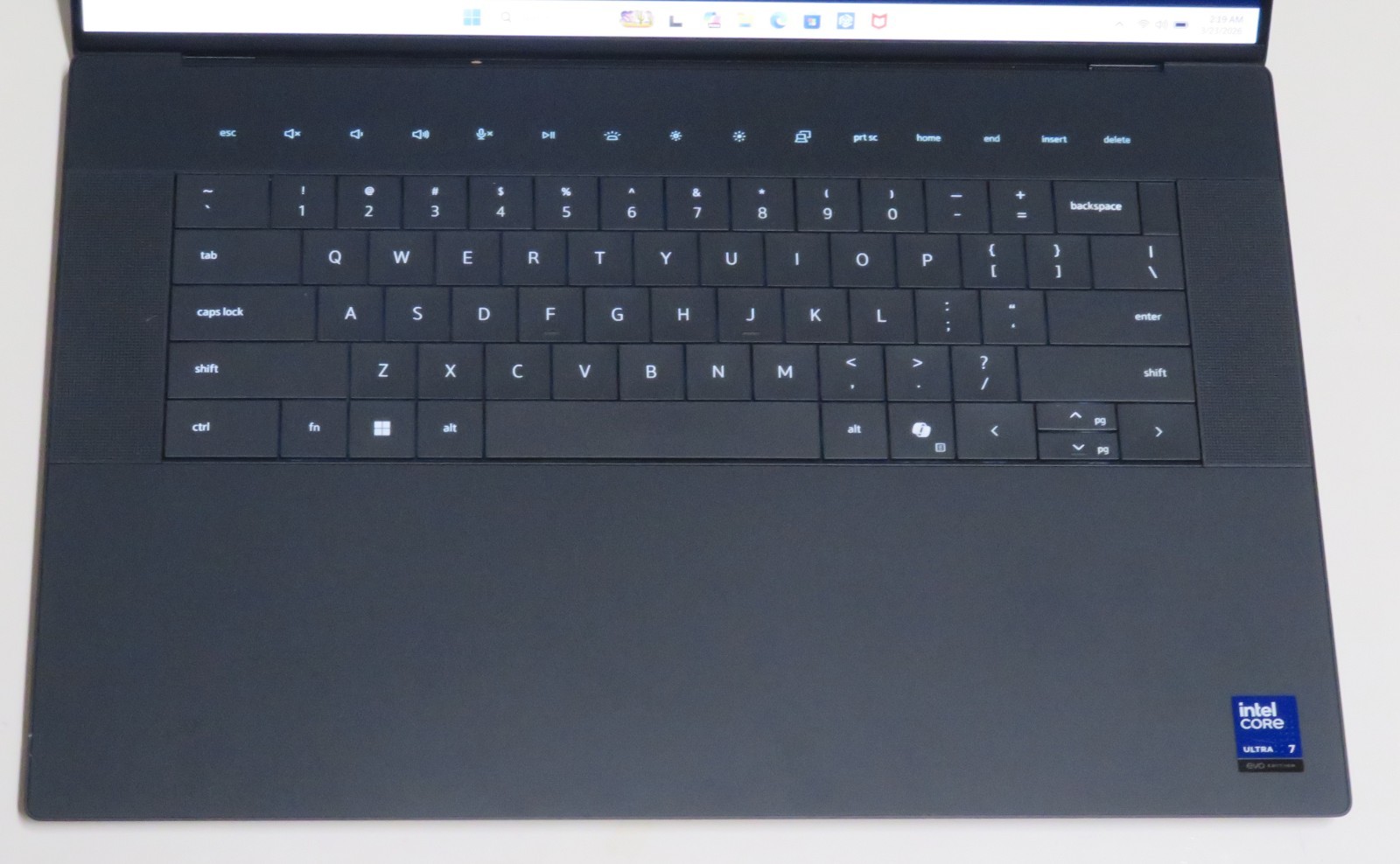Dell 16 Premium DA16250 16.3″ 2K Core Ultra 7 255H 32GB RAM 512GB SSD RTX 5050