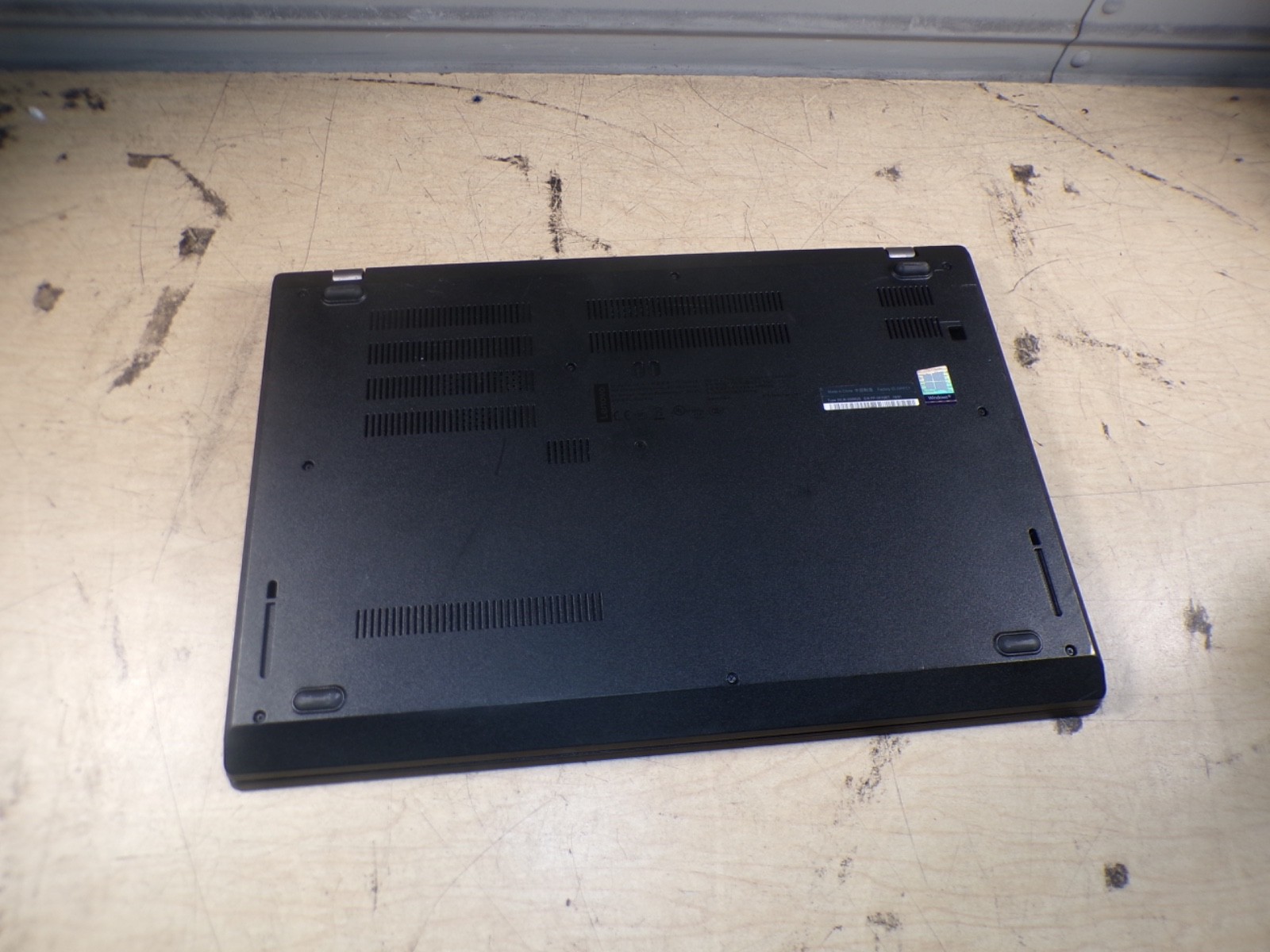 THINKPAD LENOVO E580 INTEL CORE I5 8TH GEN 8GB RAM **NO HD/ NO CADDIE/ NO OS