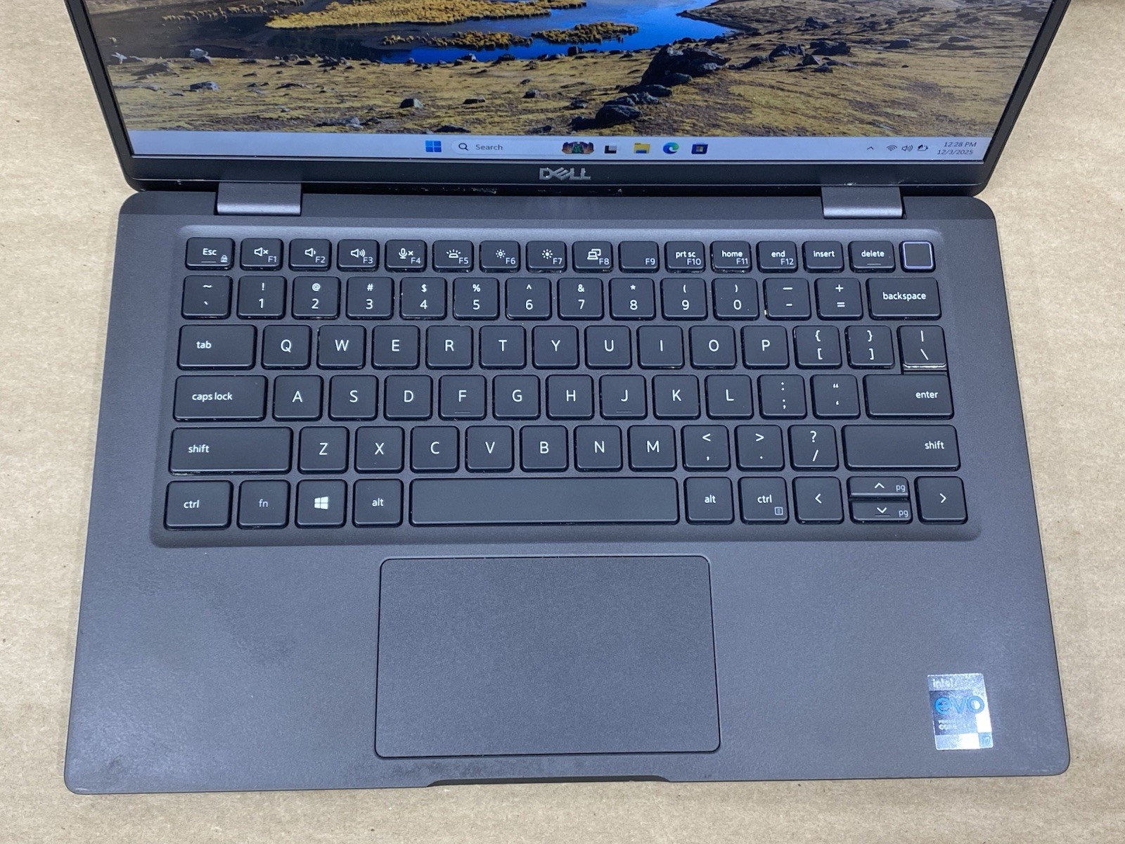 Dell Latitude 7320 – 13″ 1920×1080 – i7-1185G7 – 16GB – 256GB SSD – Win 11 Pro