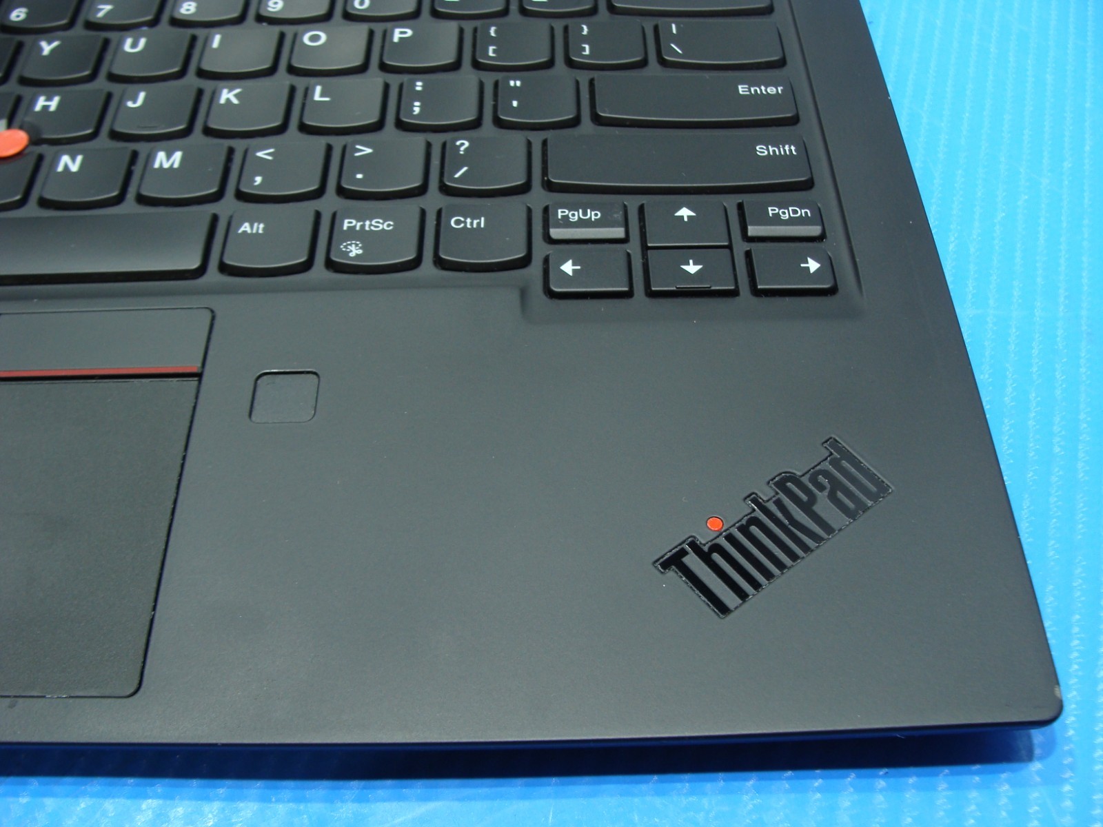 Lenovo ThinkPad X1 Carbon Gen 7 14″ FHD i5-8265U 1.6GHz 8GB 256GB Win 11 Pro +PA
