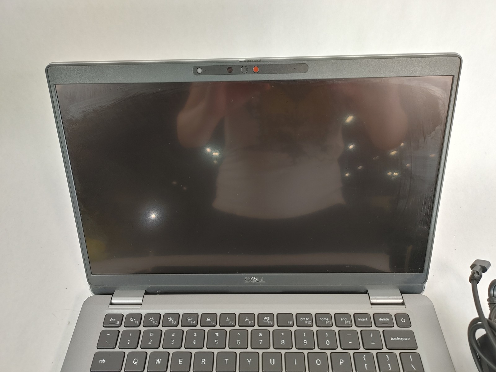 Dell Latitude 5330 Core i7-1265U 1.80 GHz 16 GB DDR4 256 GB NVMe Windows 11 Pro