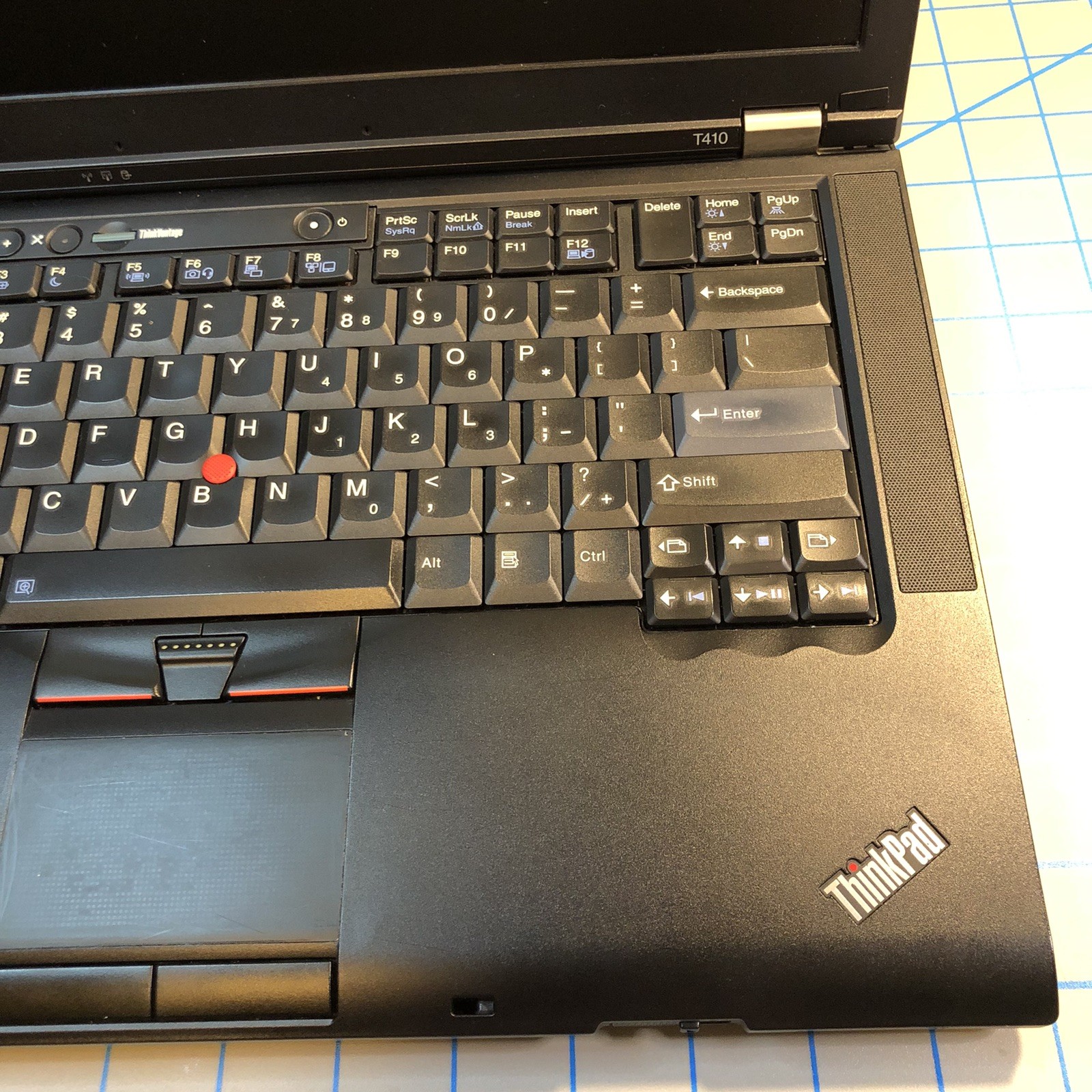 Lenovo Thinkpad T410 Laptop Fedora Linux Core i5 2.4GHz 6gb Ram 465gb HDD