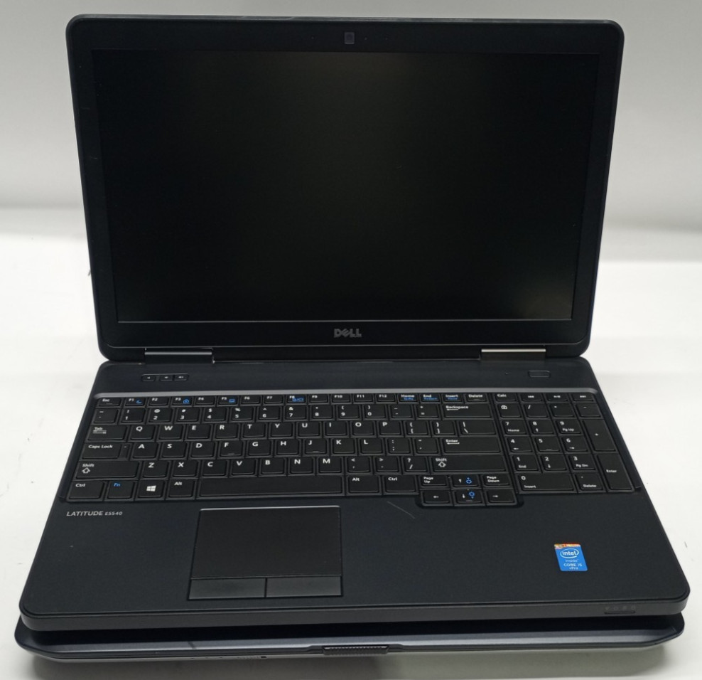 Lot of 2 Dell Latitude E5530/E5540 i3&i5-3rd&4th Gens 4GB RAM No HDD/OS MC581!