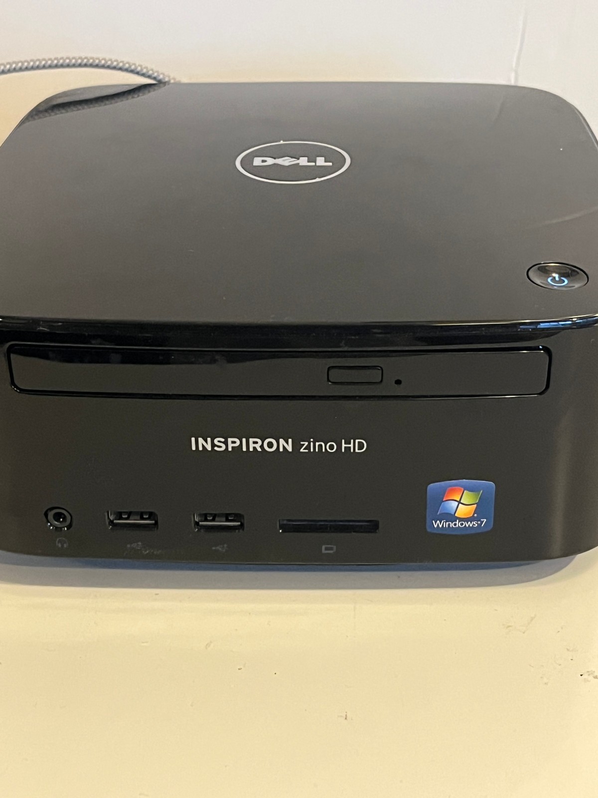 Dell Inspiron Zino HD 400 AMD Athlon x2 Dual Core 3.0GB RAM NO OS 400GB – TESTED