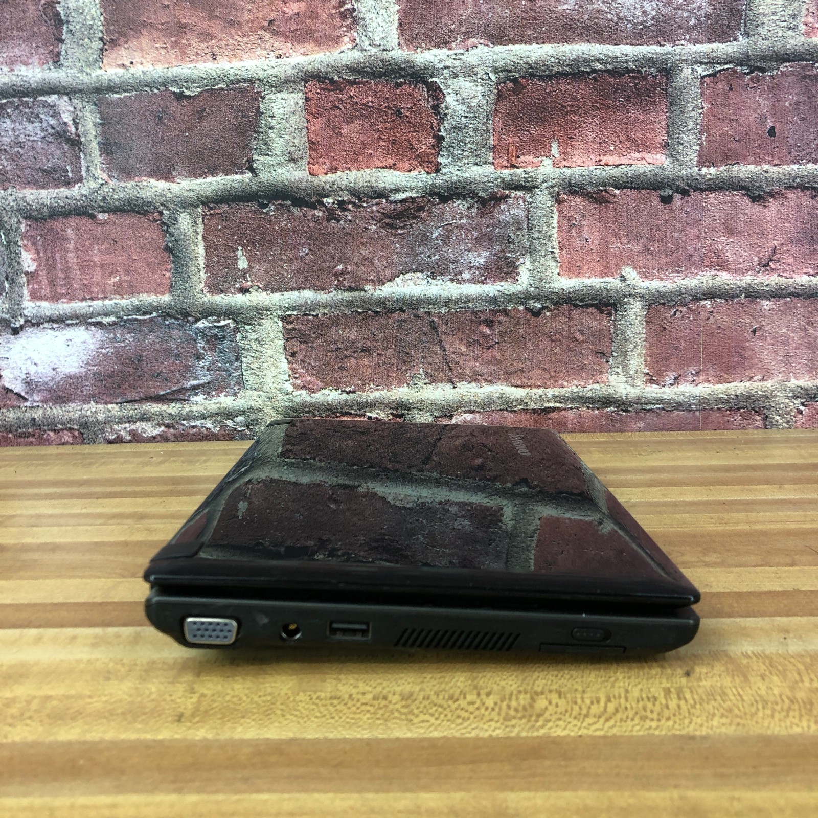 Lenovo IdeaPad S10-3 Retro Gaming Laptop Atom 1.66GHz 2GB RAM (Windows 7 Pro)