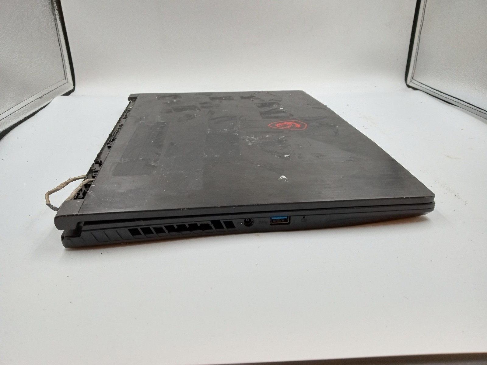 MSI GF53 Thin 10SC 15.6″ Laptop Intel i5-10300H Nvidia GTX 1650 – PARTS – READ!