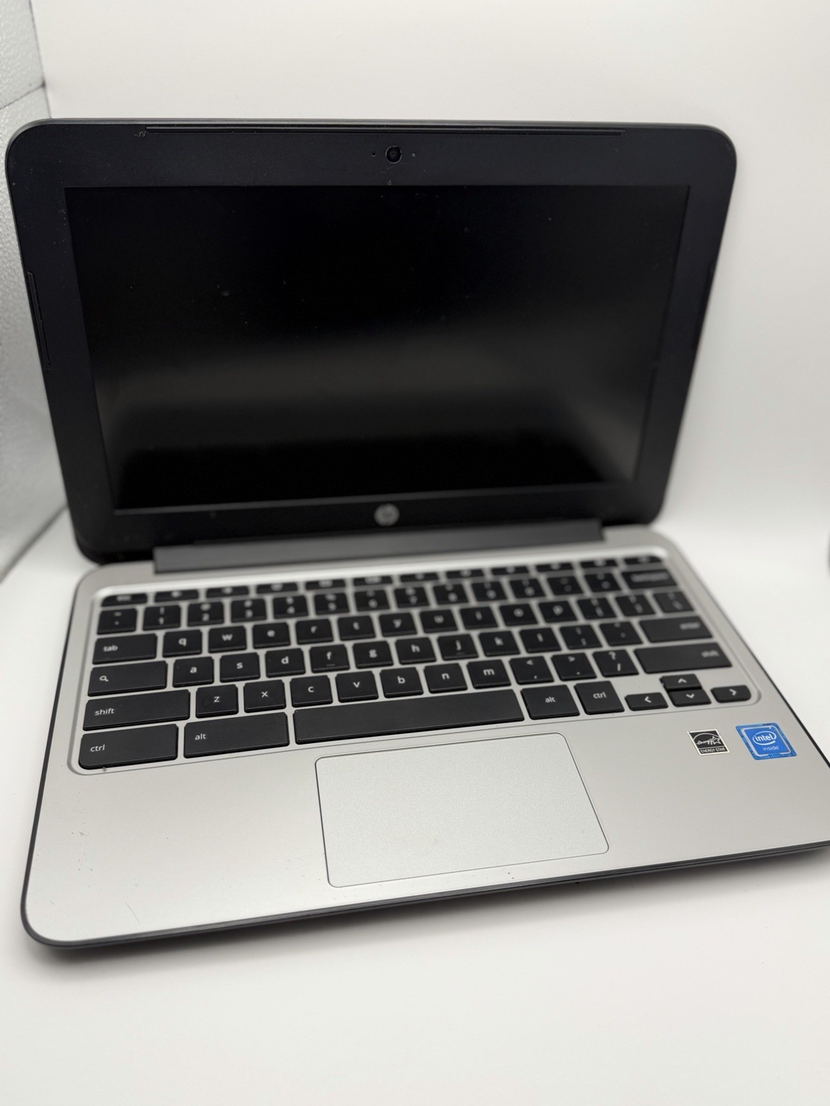 HP ChromeBook 11 G4 TPN-Q151 11.6″ Laptop-Parts Only Works W/ Charger