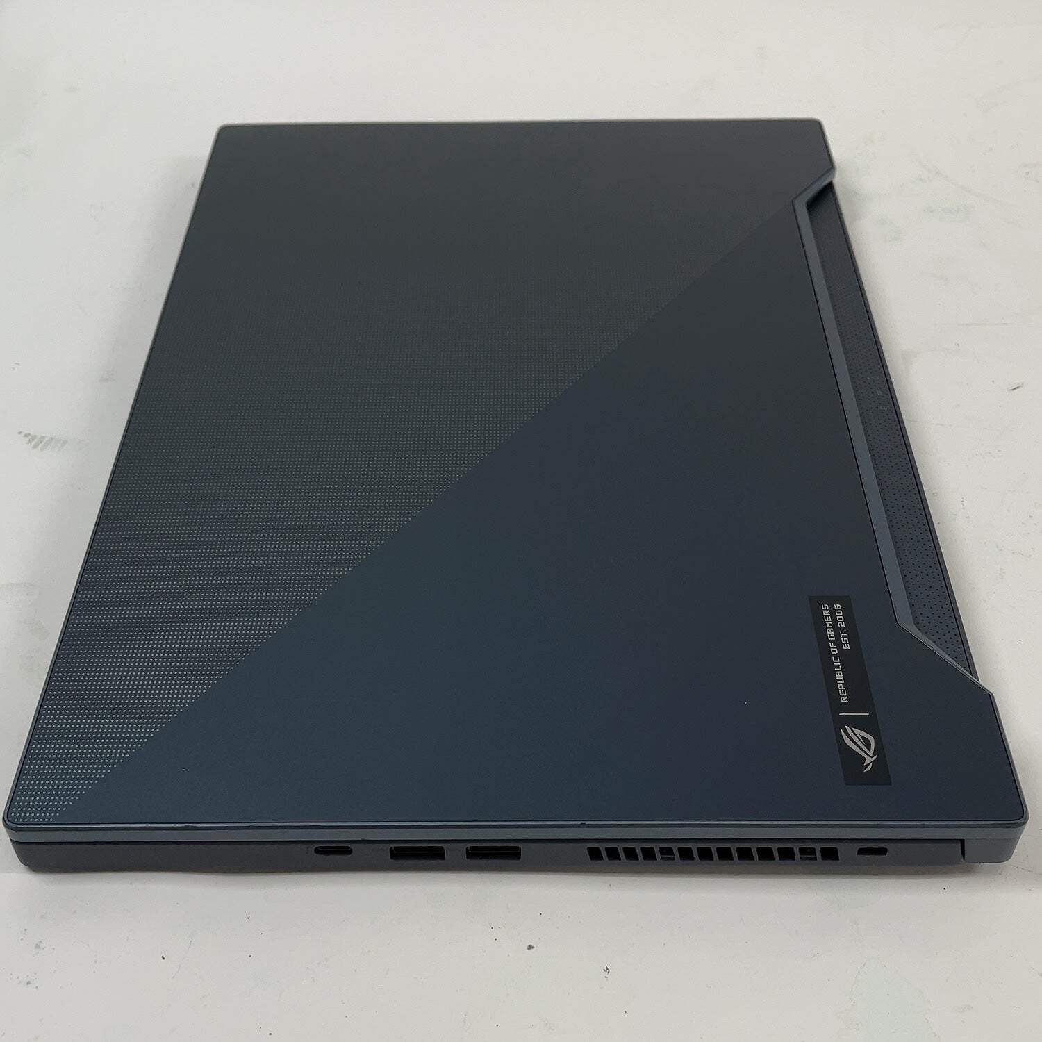 Asus ROG Zephyrus M15 GU502LU 15.6″ i7-10750H 2.6GHz 40GB 512GB SSD GTX 1660 Ti