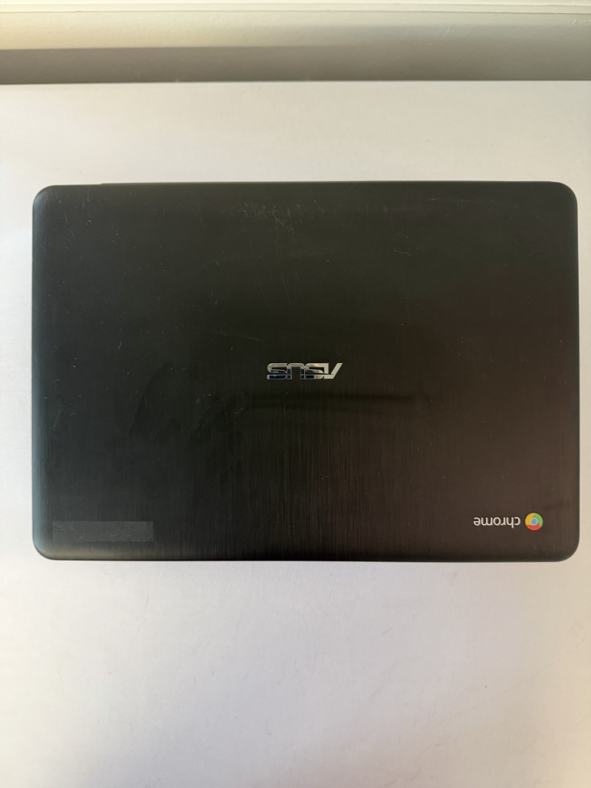 Asus Chromebook C300MA-DH02 Laptop – Good Screen-Intel Celeron N2830-Read Des