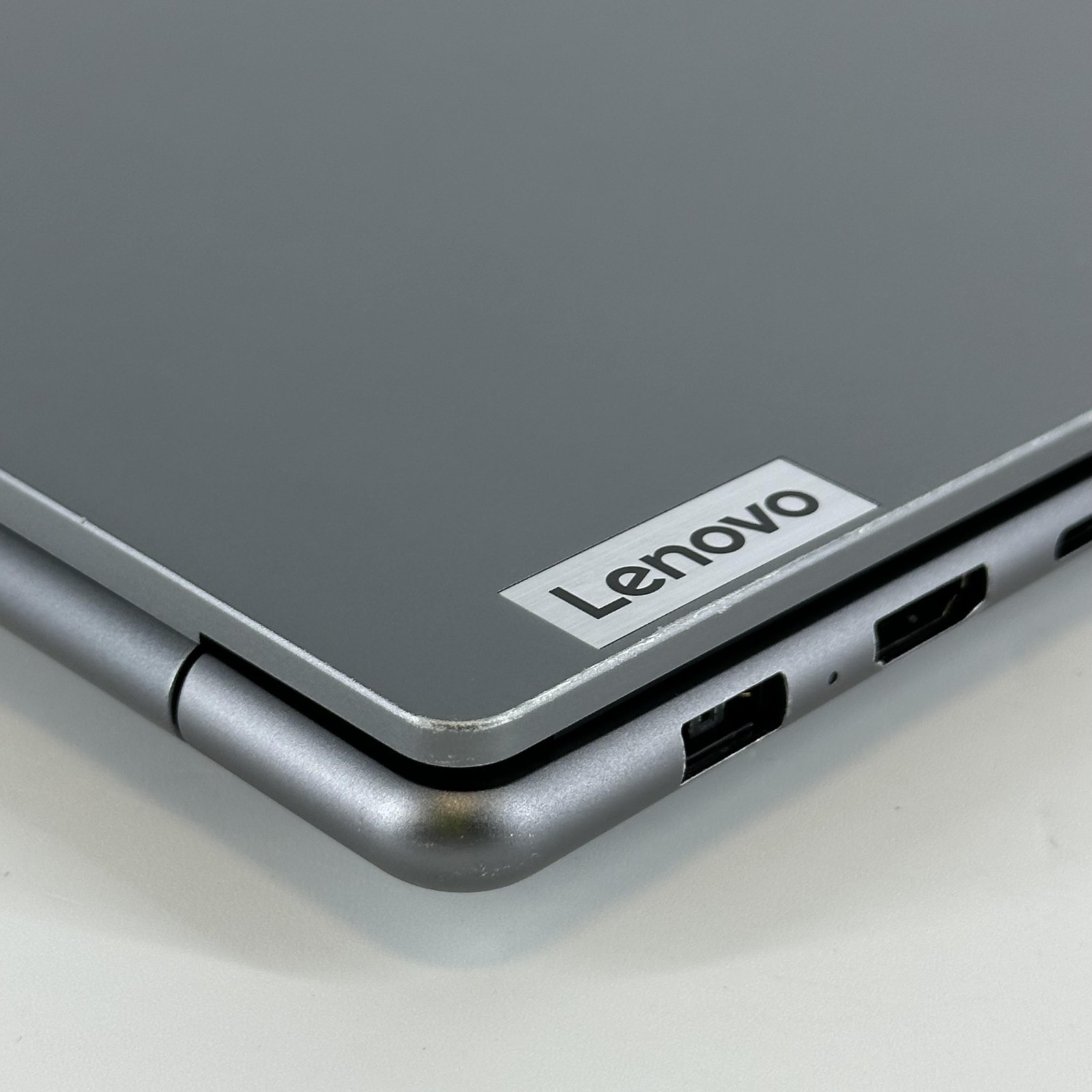 Lenovo Yoga Pro 9i 16 QHD+ TOUCH 2.3 GHz Ultra 9 185H 32GB 1TB SSD RTX 4050